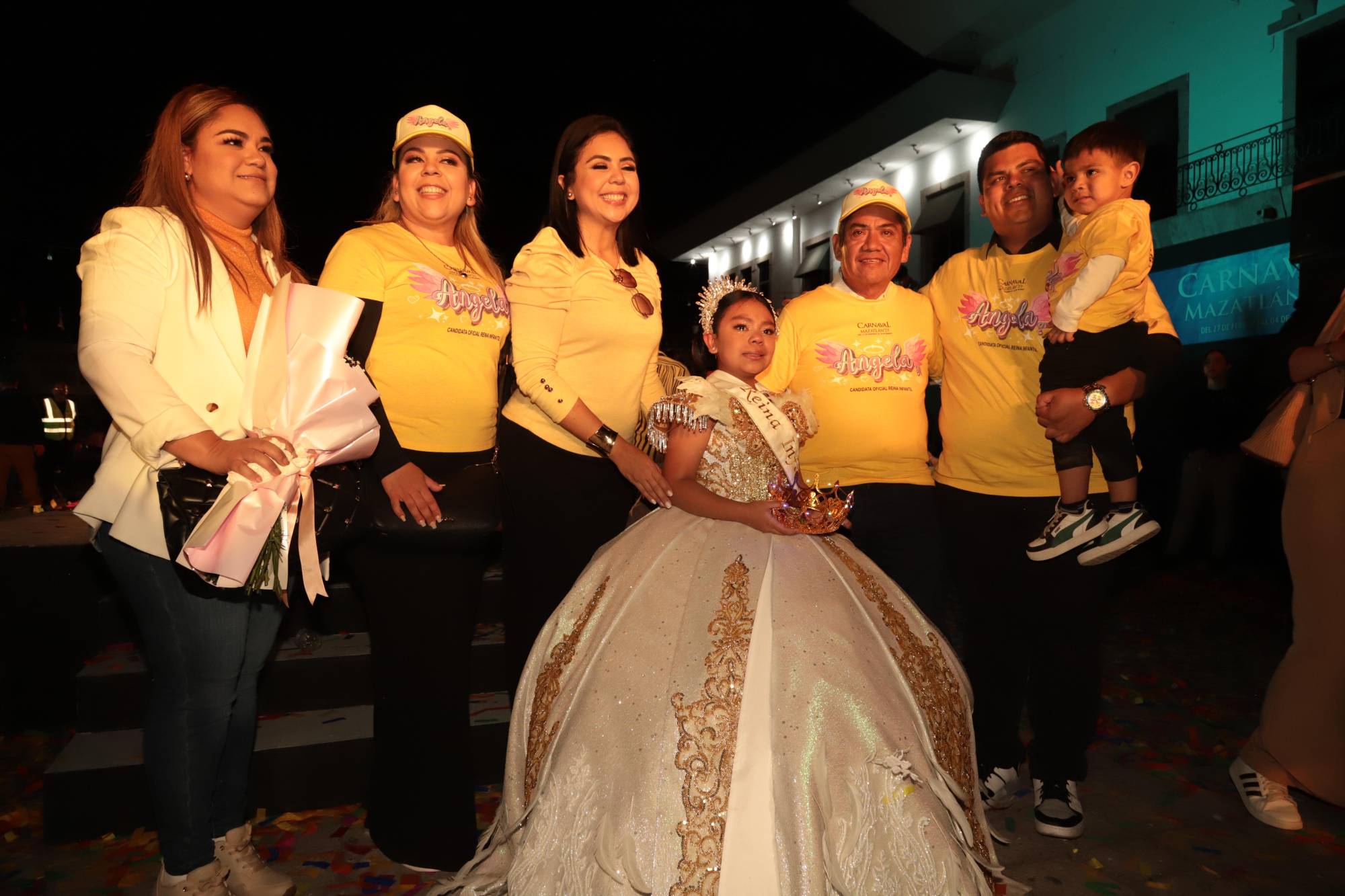 $!Ofelia Irigoyen de Salazar, Carmen Alicia Salazar, María José Salazar, Ángela Salazar Irigoyen, Raúl Ricardo Villavicencio, José Ramón Salazar y Liam Salazar Irigoyen.