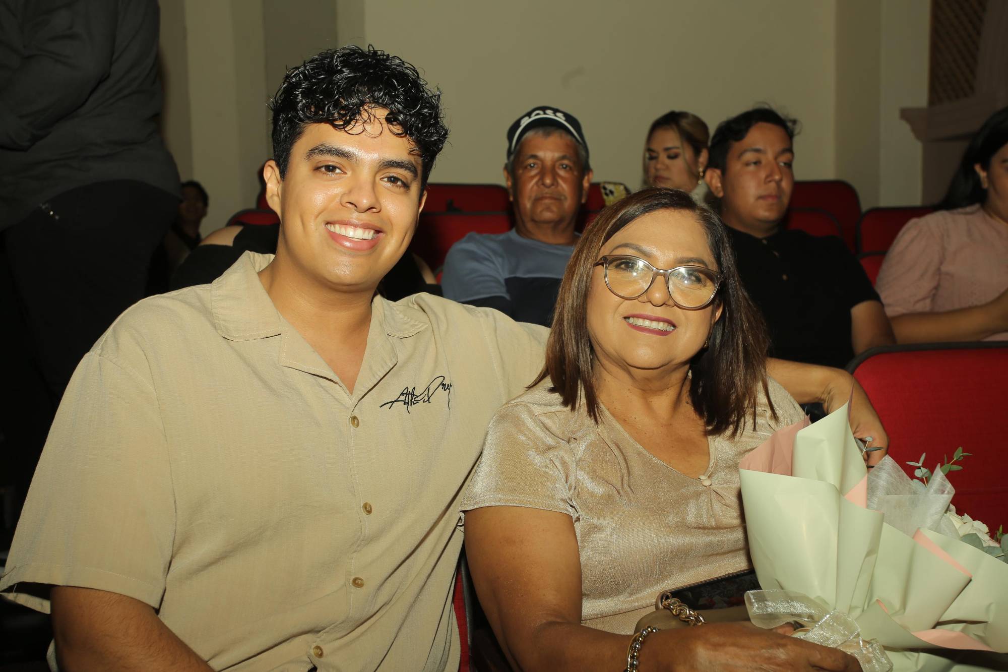 $!Luis Rodríguez y Alma Vega.