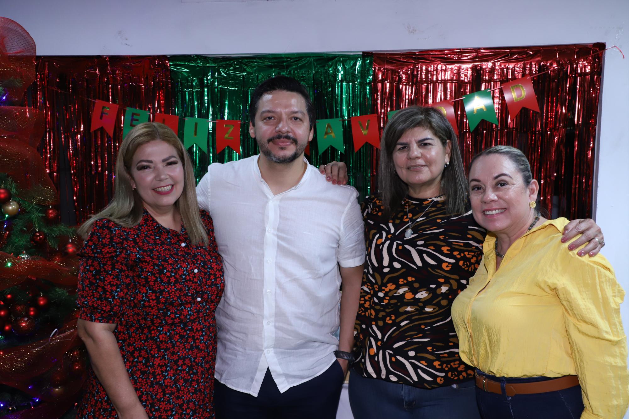 $!Elizabeth Peraza, Adrián López Ortiz, María de Jesús Urías y Elva Aguirre.