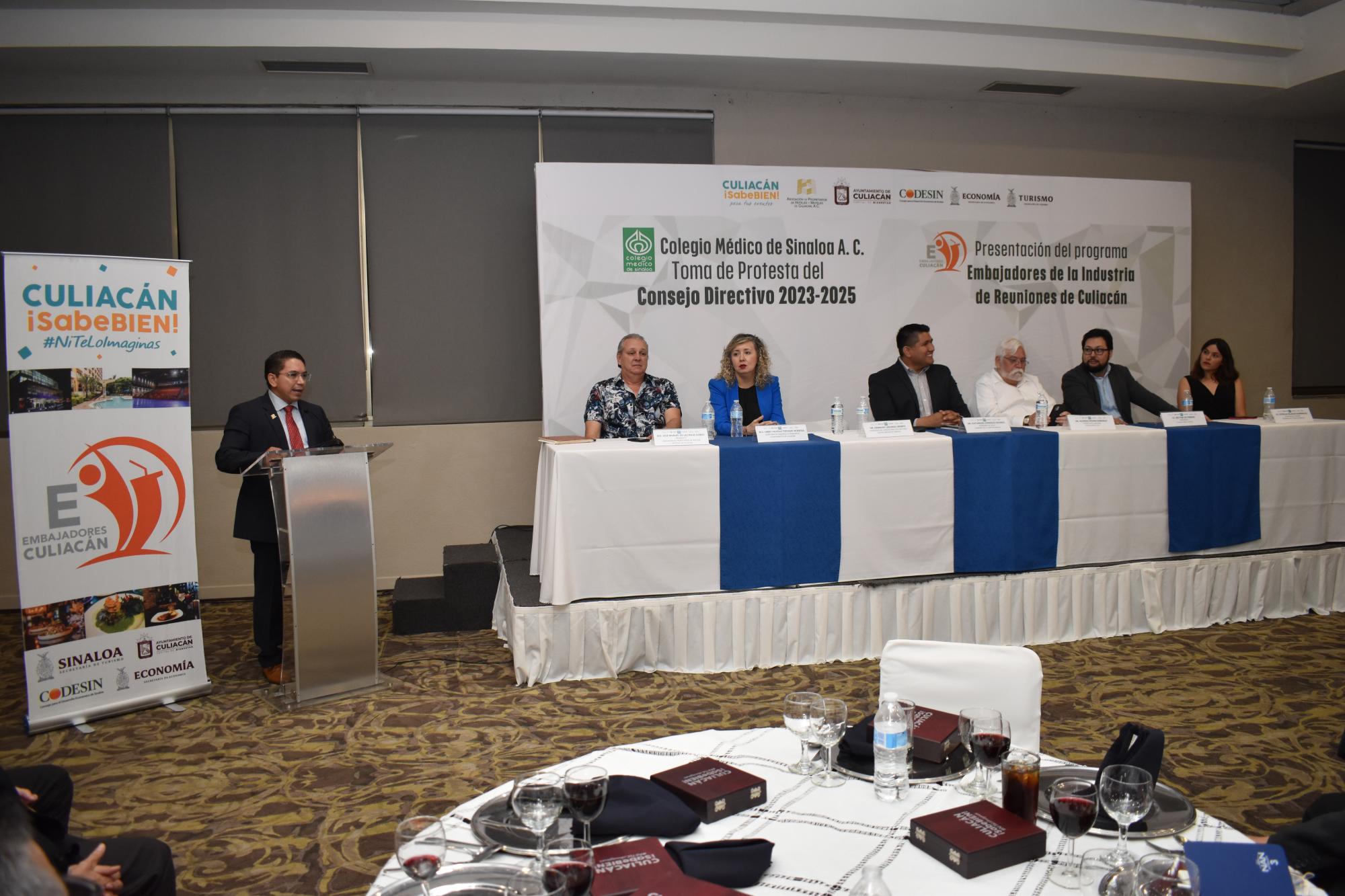 $!Autoridades municipales y del sector Salud a nivel estatal y nacional, encabezaron el evento.