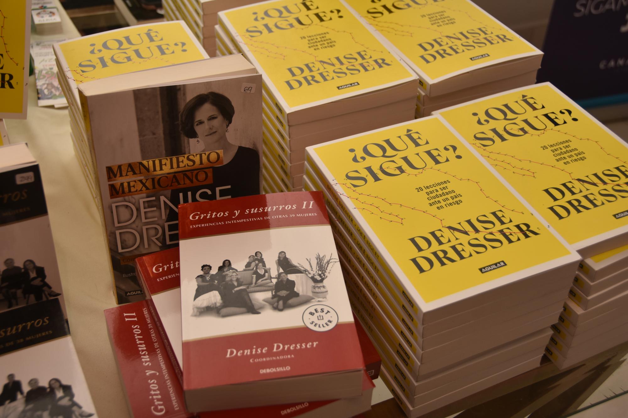 $!Libros de la politóloga.