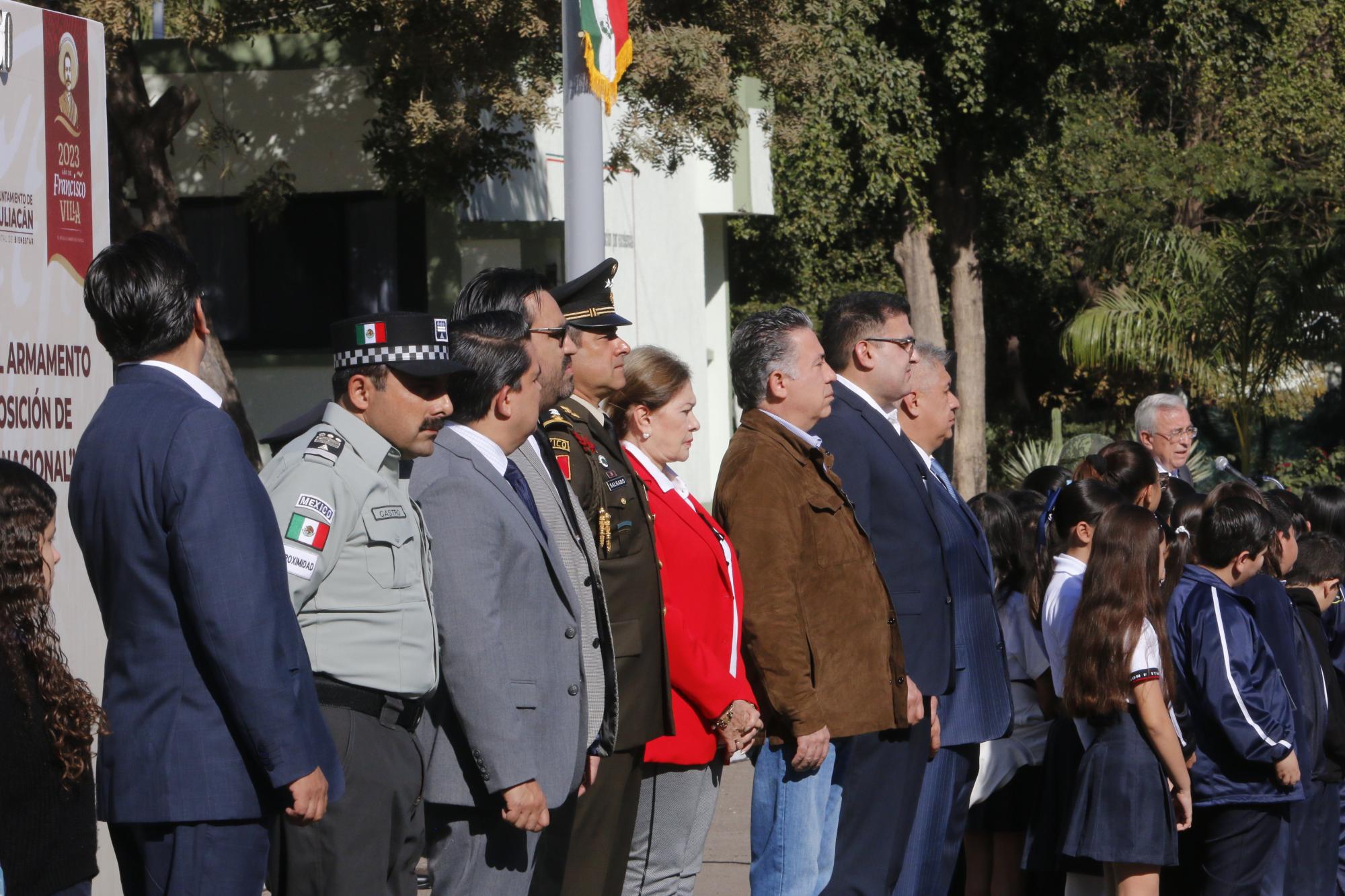 $![Evento en la novena zona militar de destrucción de armas y cartuchos]