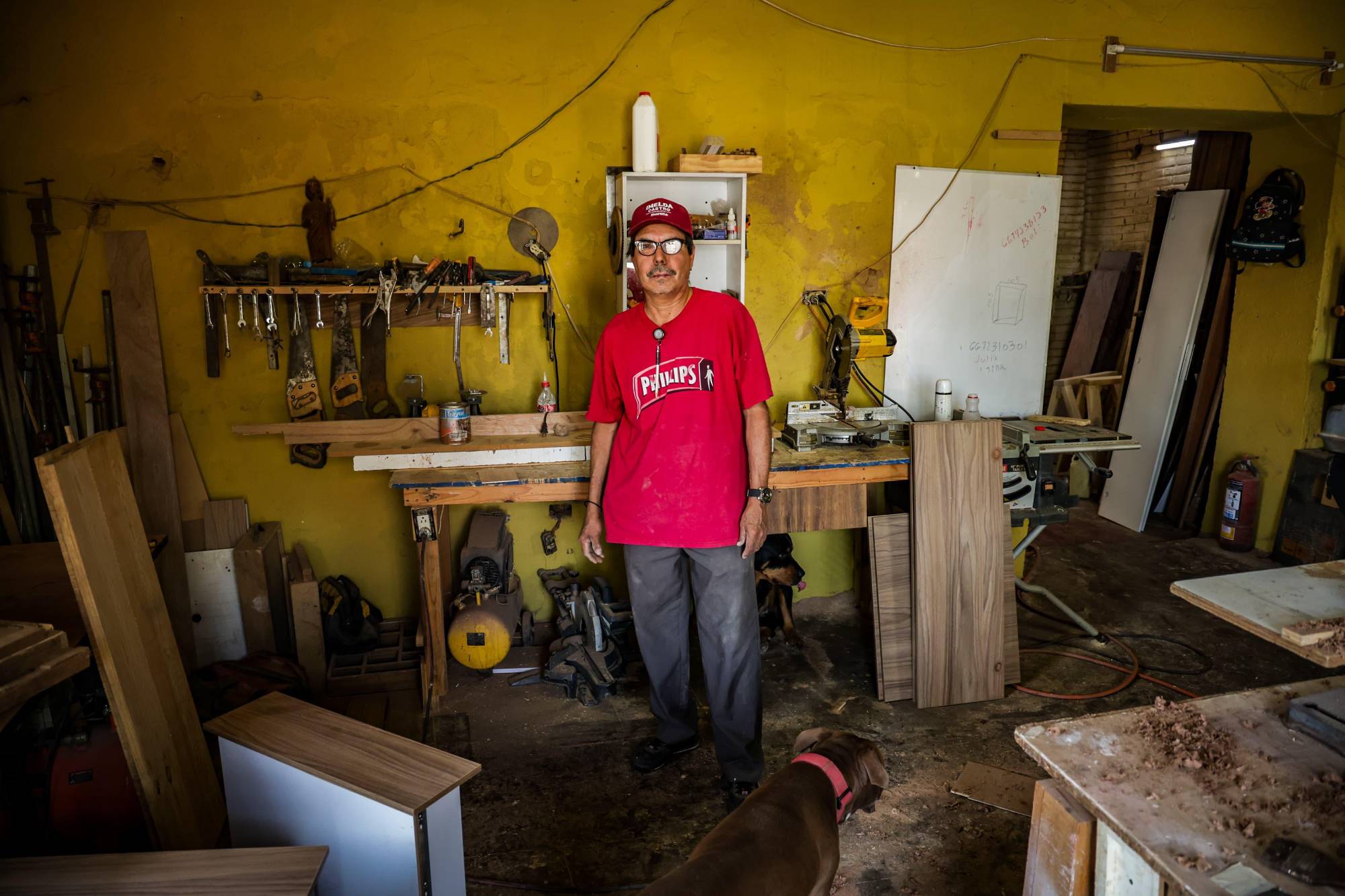 $!Una vida trabajando la madera, Evaristo y su amor a la carpintería