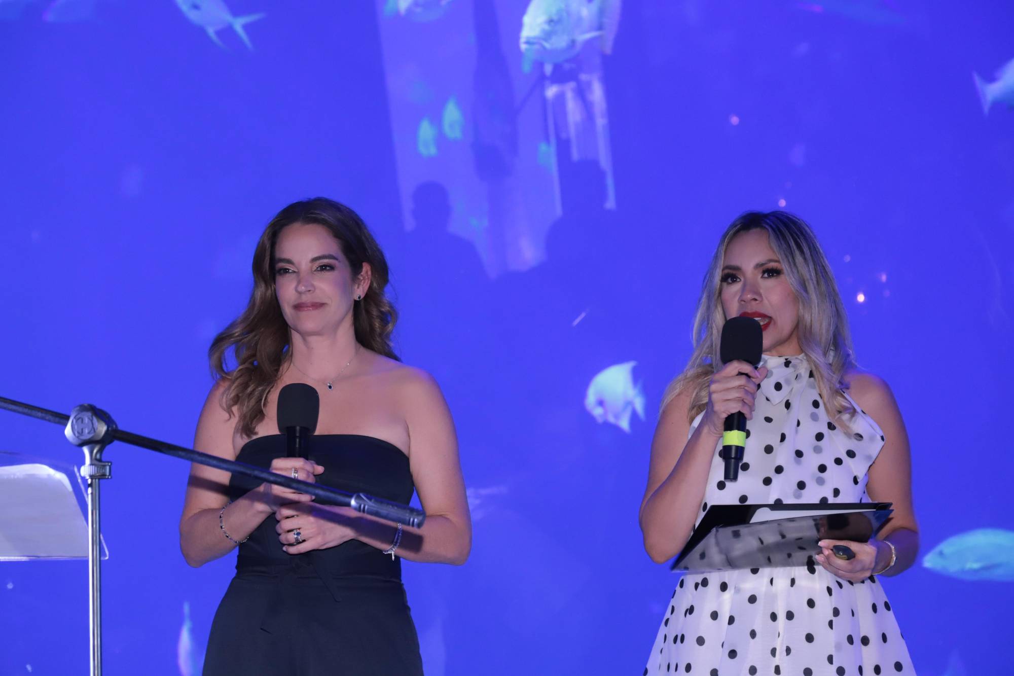 $!Hayley Coppel y Sofía Estrada dieron la bienvenida a los presentes y les agradecieron su apoyo.