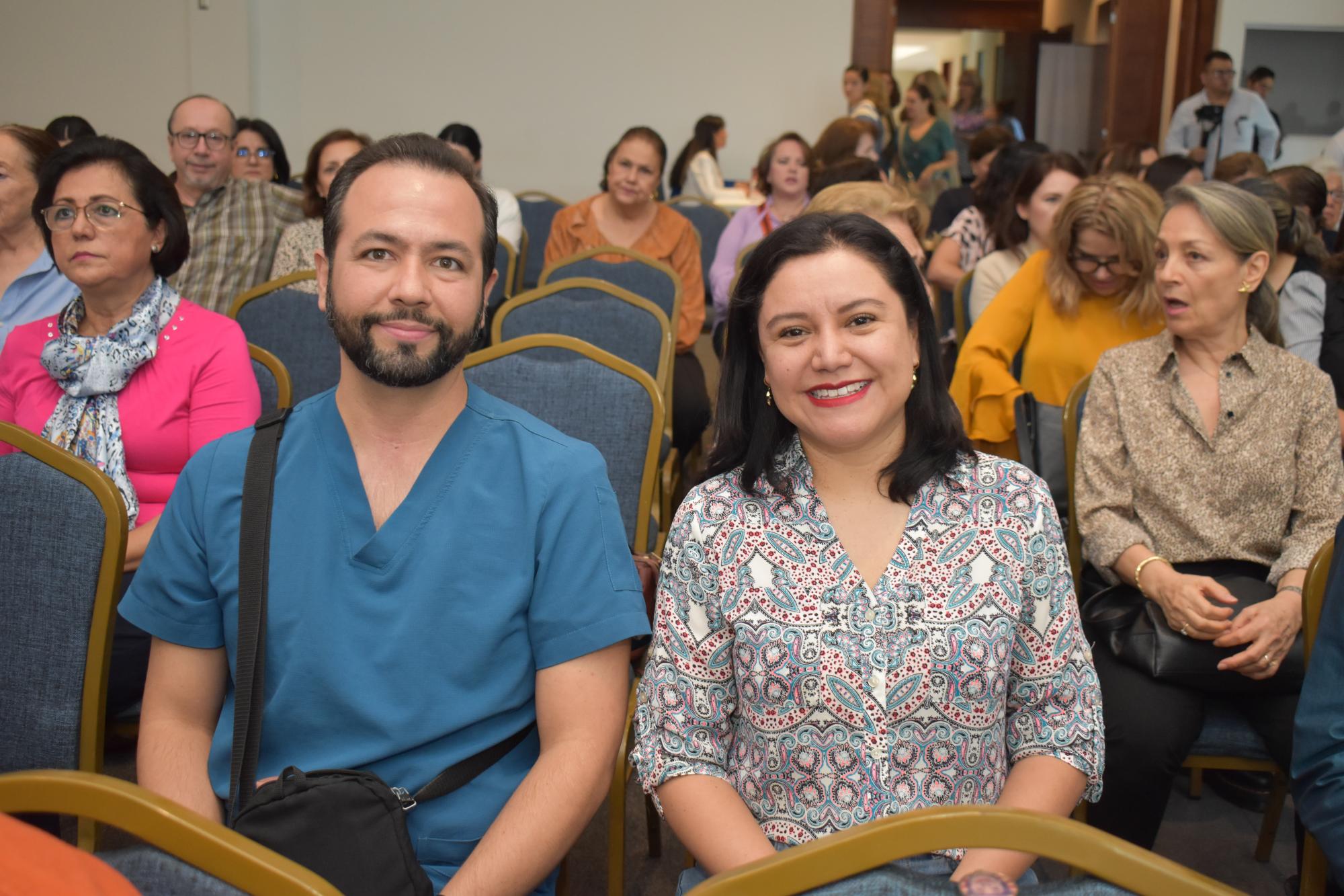 $!Jairo Noé Aguirre y Claudia Gutiérrez.