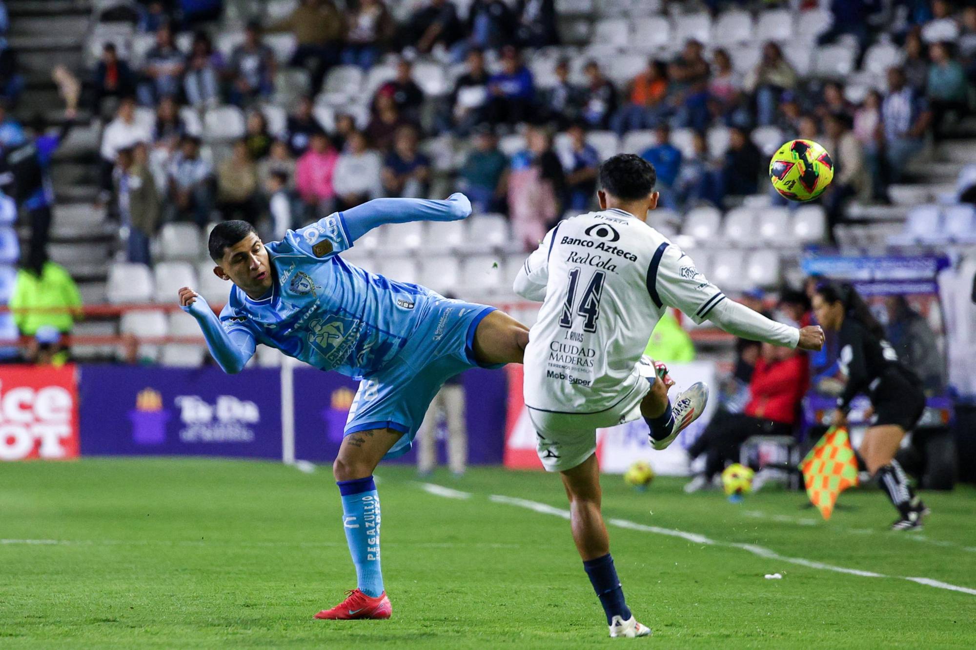 $!Pachuca derrota a Puebla en casa