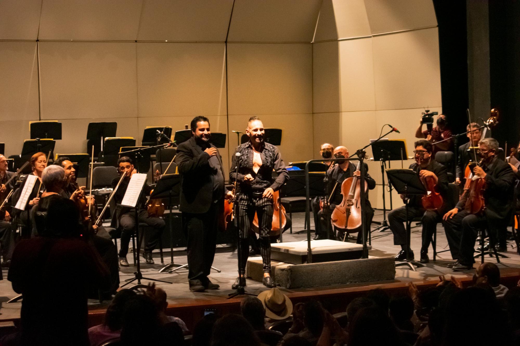$!Dedican noche a Culiacán con el flautista Horacio Franco y la OSSLA
