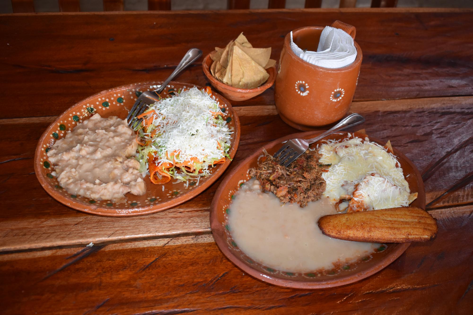 $!Platillos de guisos.