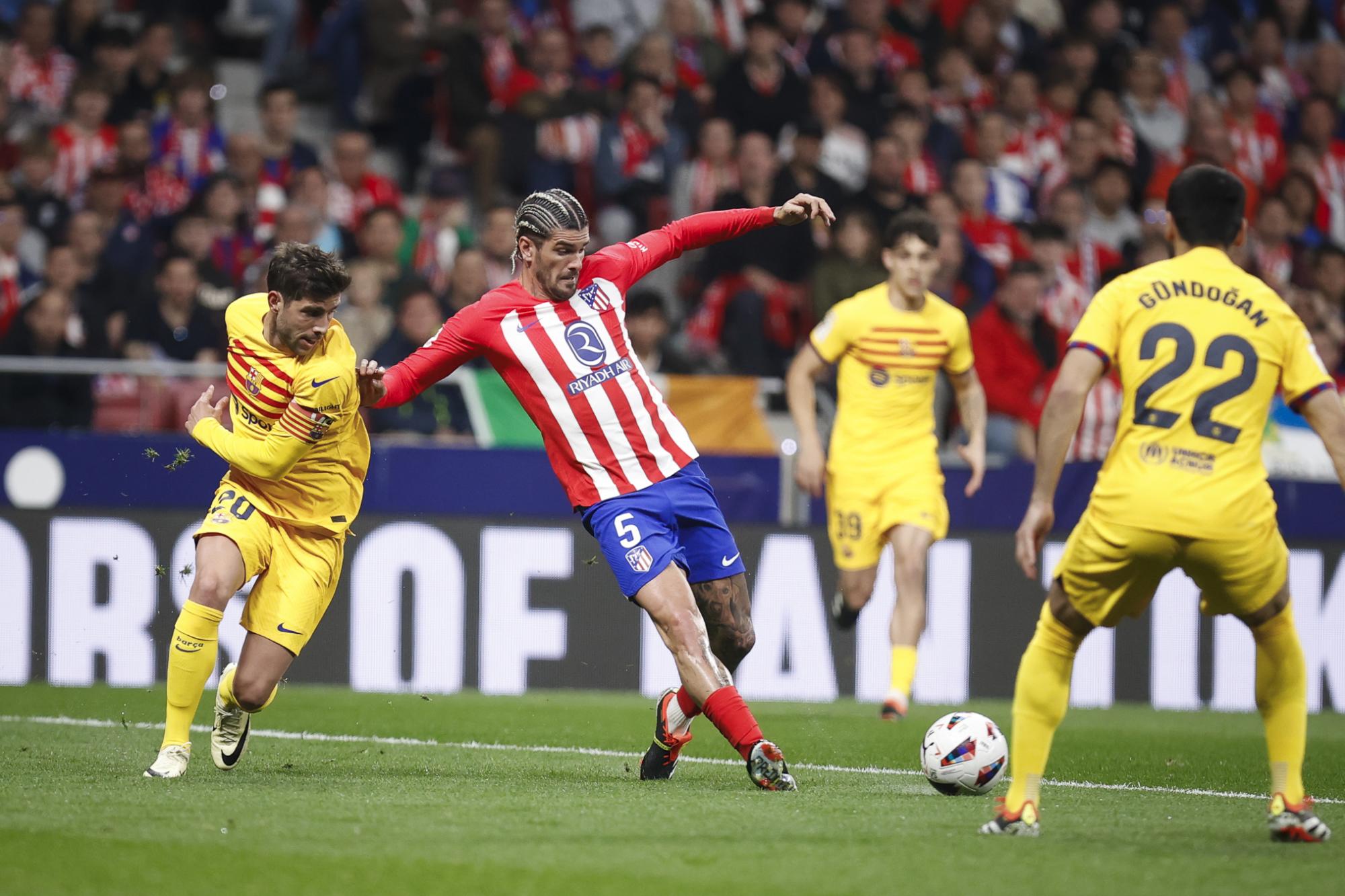$!Robert Lewandowski conduce al Barça a un gran triunfo en el Metropolitano