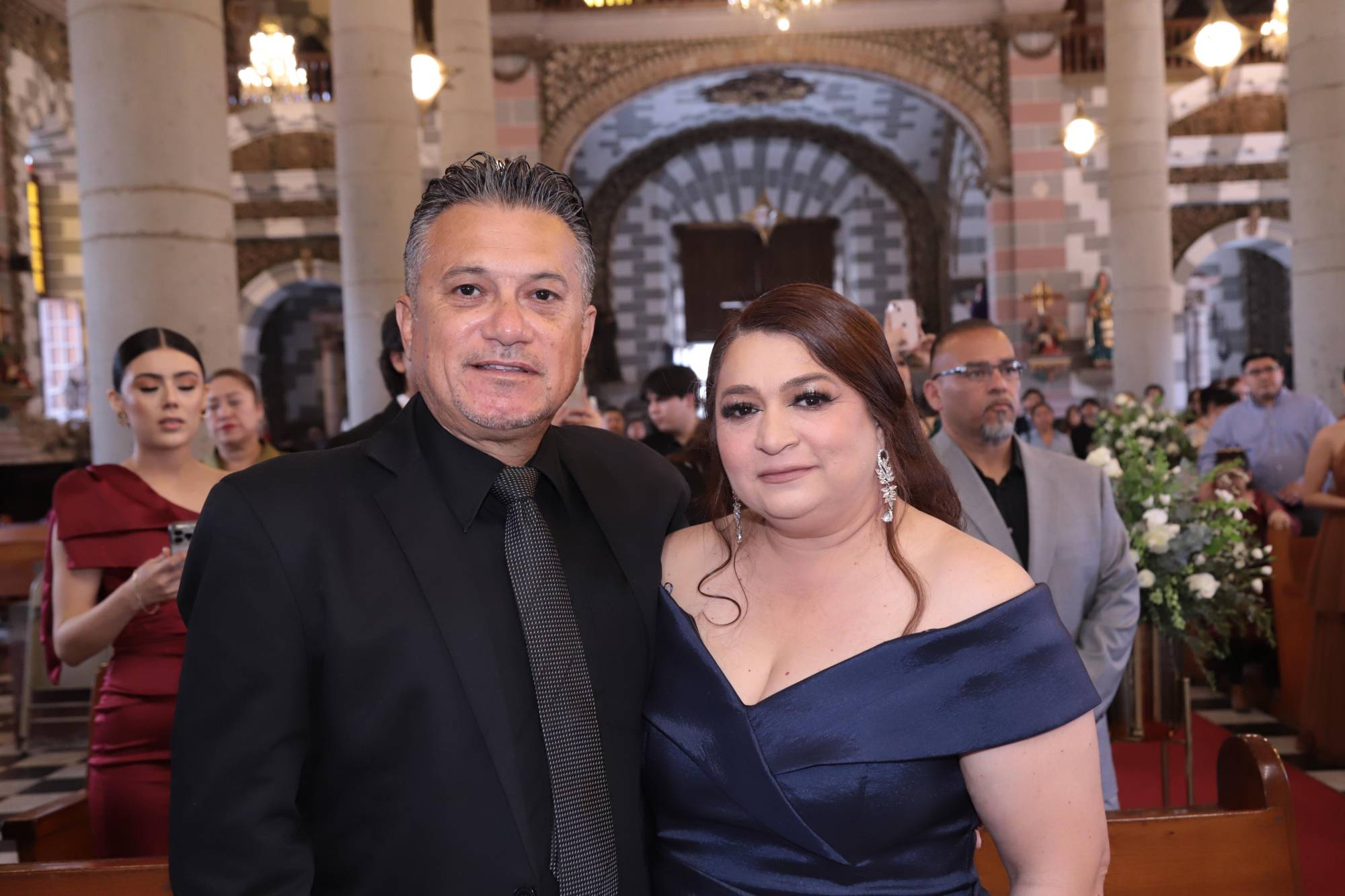 $!José Alberto García y Karina Castillo.