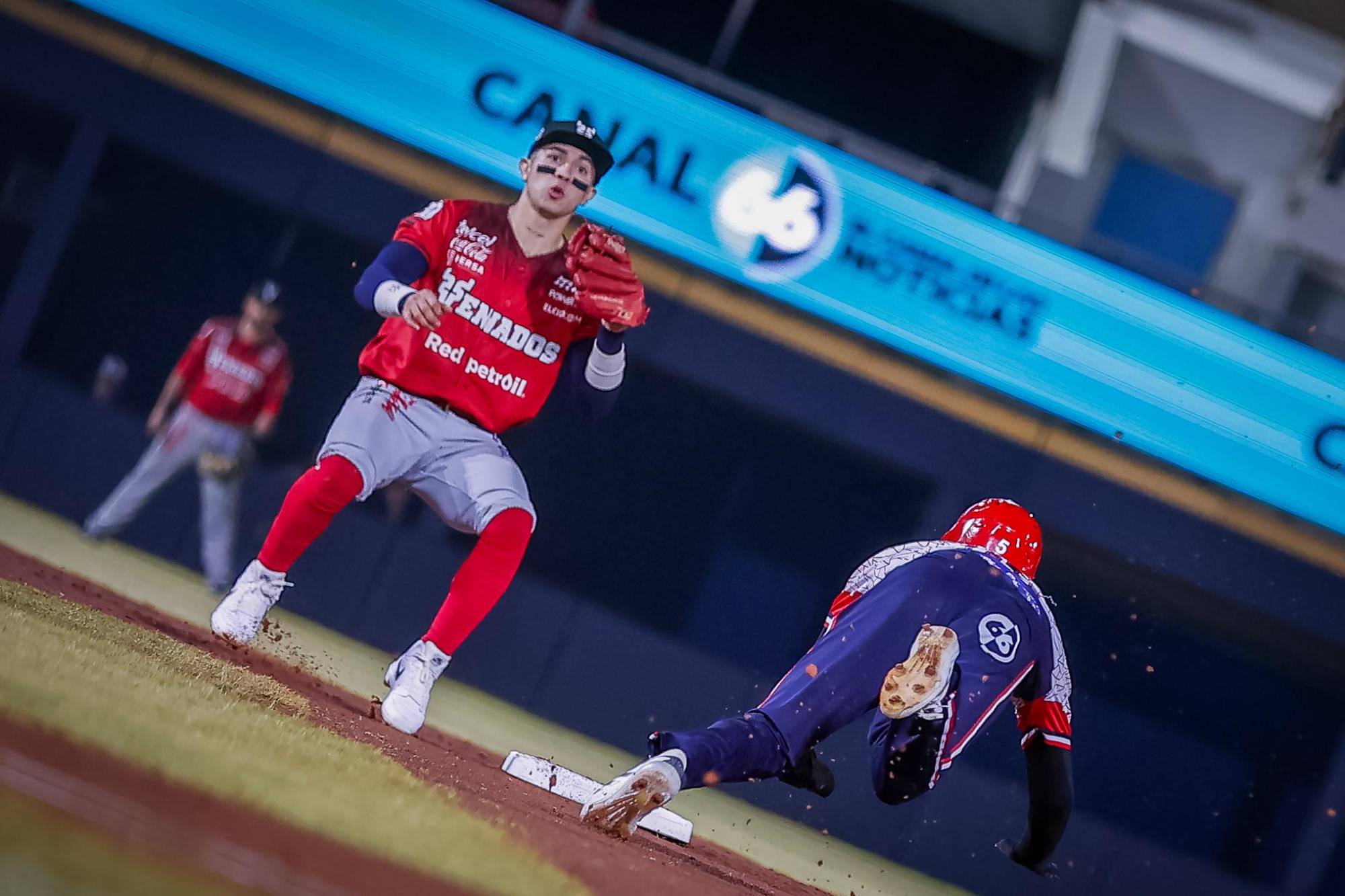 $!Venados cae 3-2 en extrainnings y Mexicali les arrebata la serie en la frontera