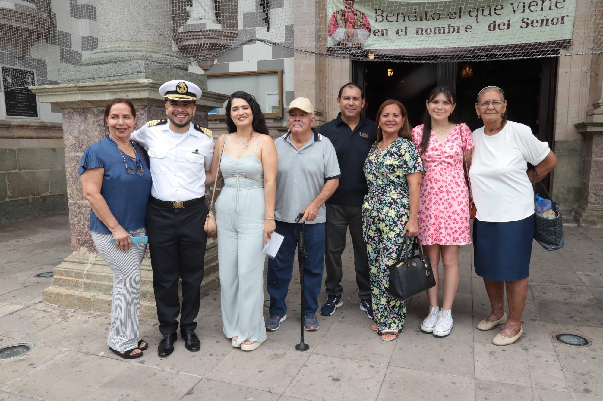 $!Francisca Salazar, Cristian Vázquez, Dulce Armenta, Francisco Vázquez, Enrique Figueroa, Martha Salazar, Claudia Figueroa y Ramona Salazar.