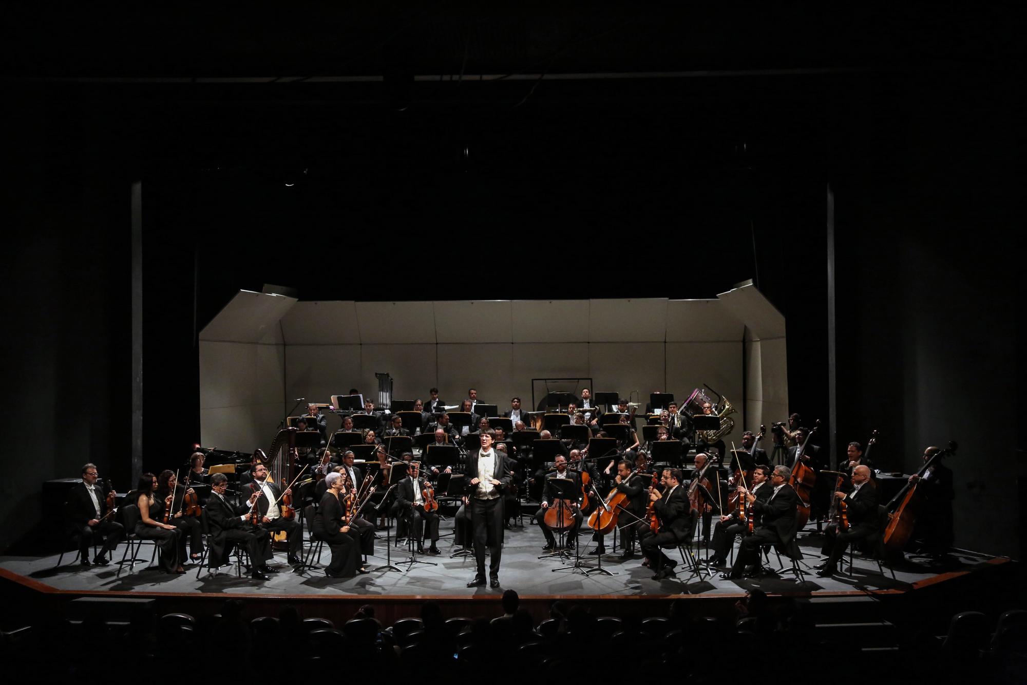 $!El programa inaugural se replicará este domingo en el mismo lugar, a las 12.30 horas, para que todas las familias puedan disfrutarlo.