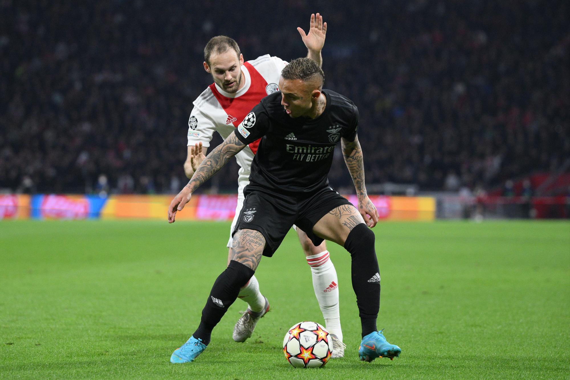 $!Ajax y Edson Álvarez quedan fuera gracias al gol del uruguayo Darwin Núñez