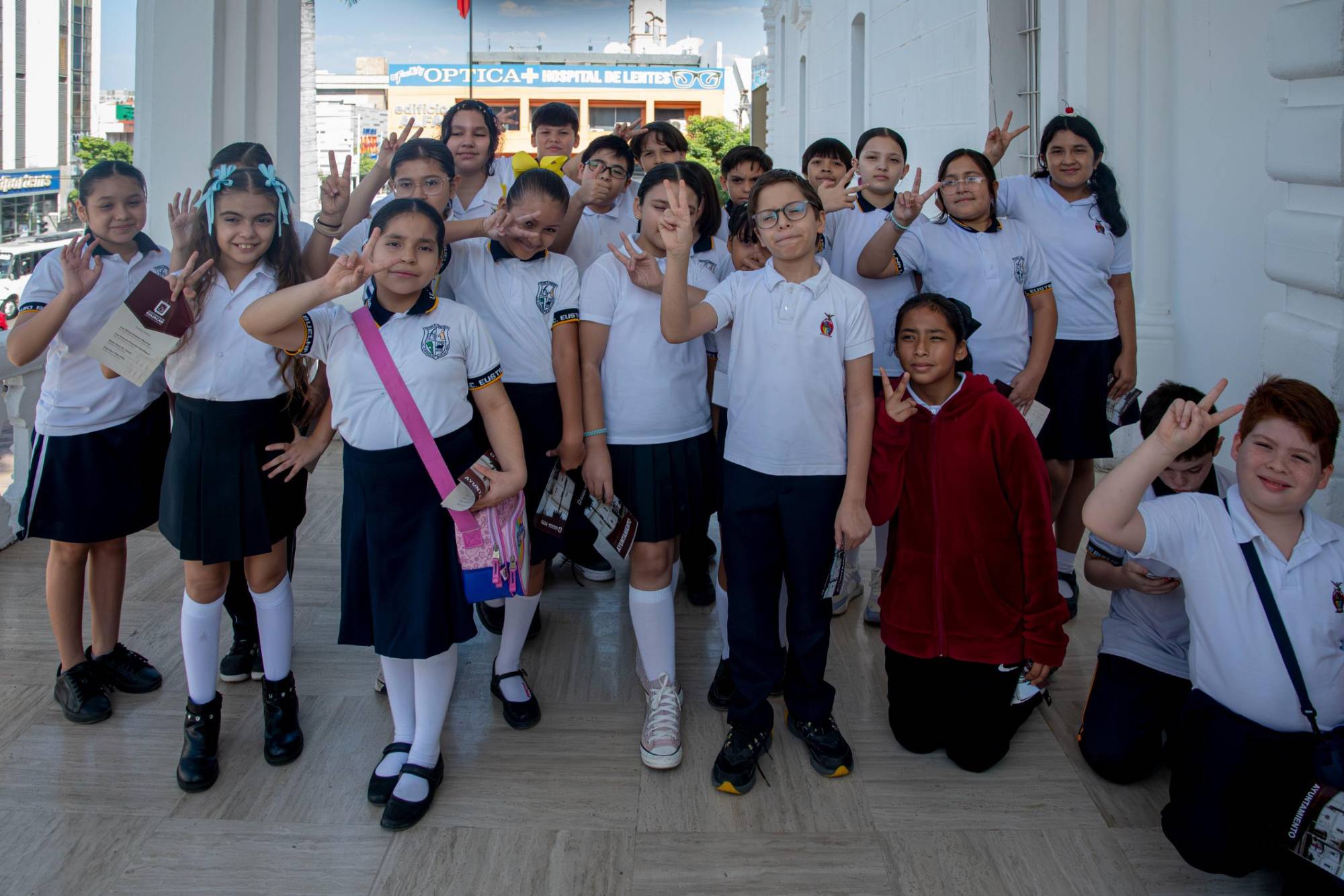 $!Conocen alumnos de la primaria Eustaquio Buelna la historia del Ayuntamiento de Culiacán