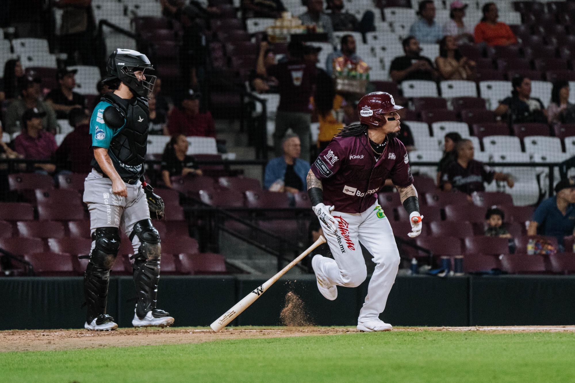 $!Tomateros de Culiacán amarra serie en casa ante Yaquis de Ciudad Obregón
