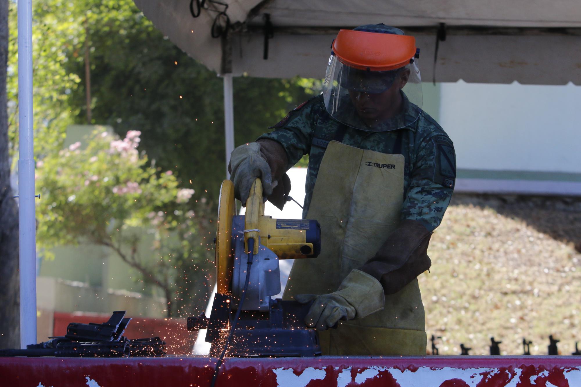 $!Evento en la novena zona militar de destrucción de armas y cartuchos.