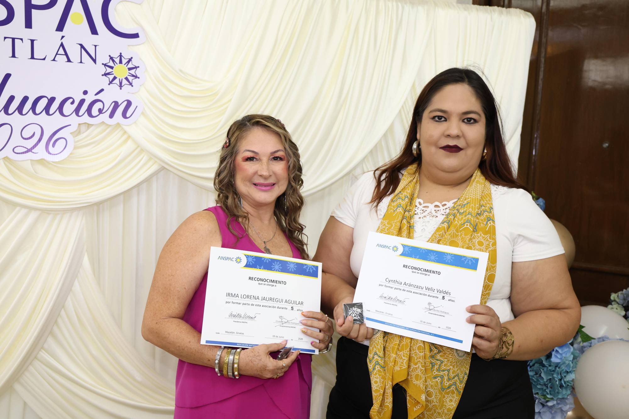 $!Irma Lorena Jáuregui y Cynthia Aranzazu Veliz cumplieron 5 años dentro de la agrupación.