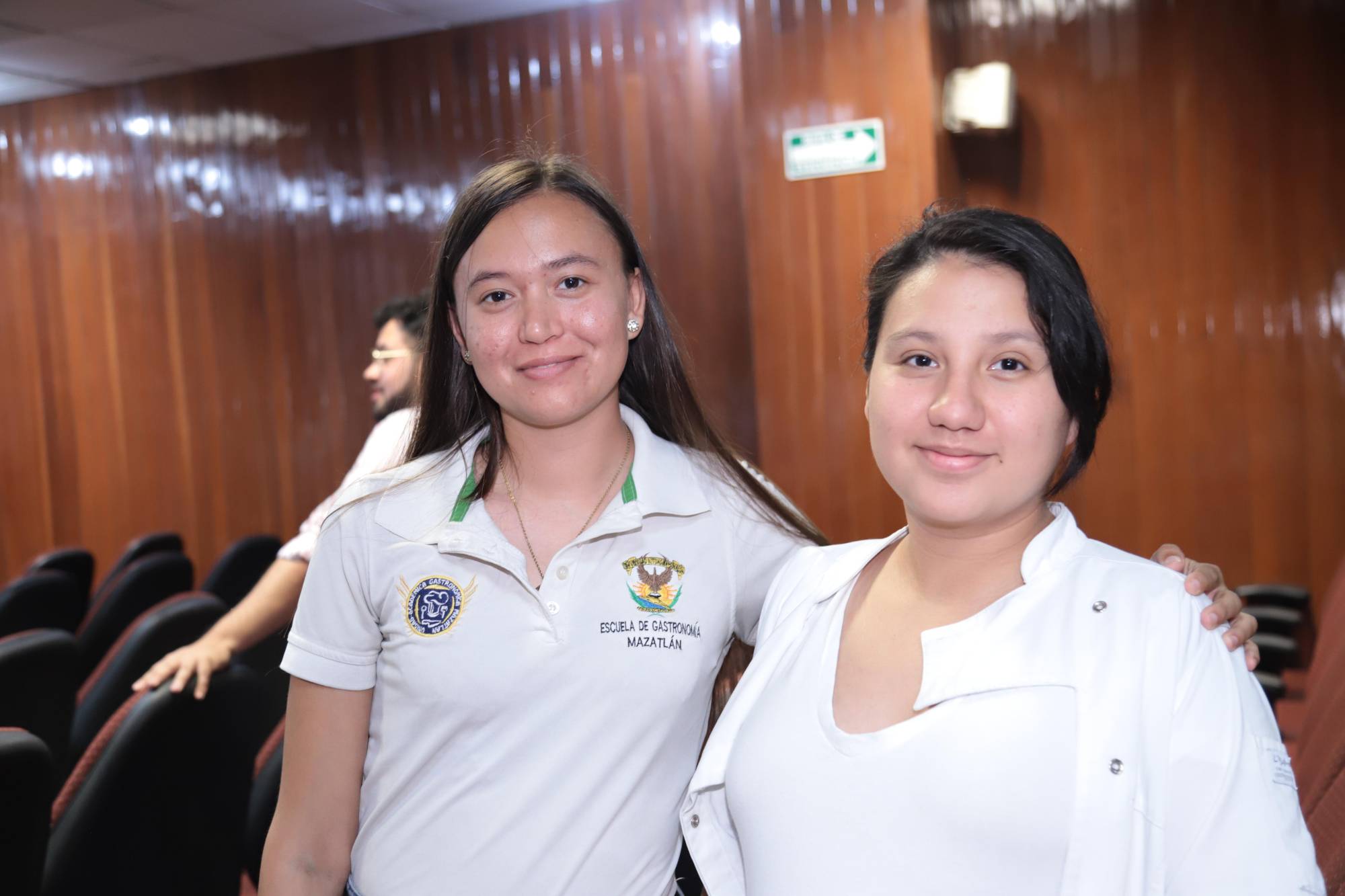 $!Carolina Prado y Ana López.