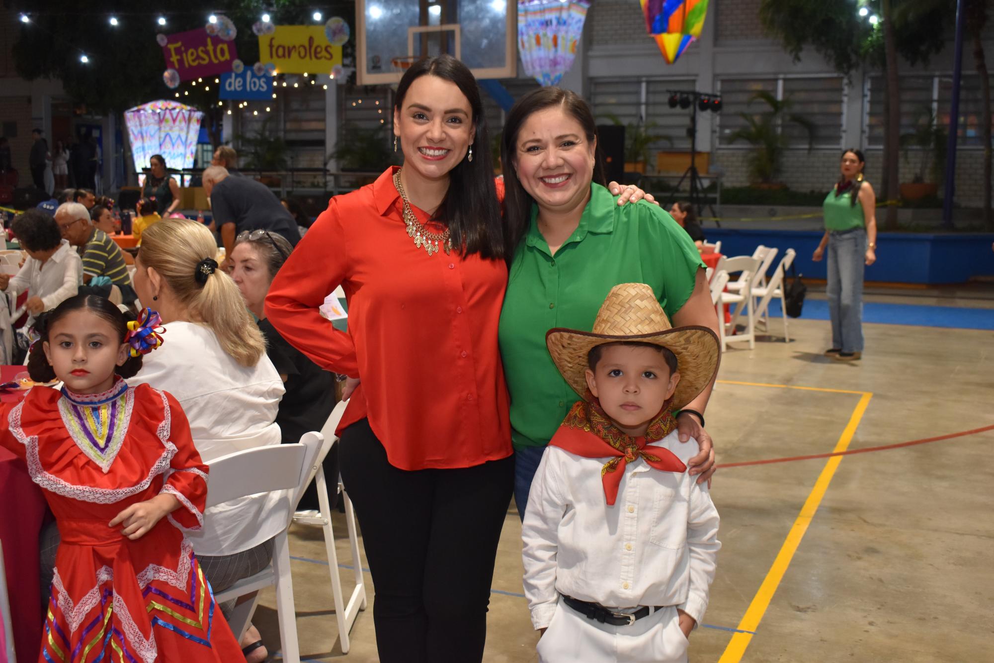 $!Ariadna Gil, Daysy Corrales y el niño Diego Ojeda.