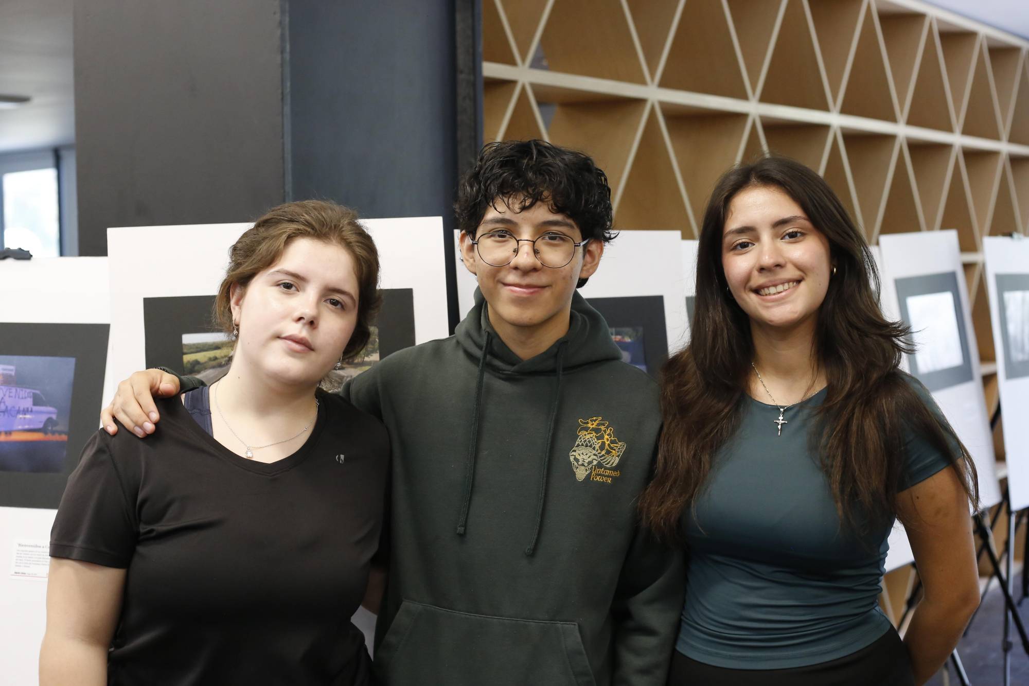 $!Ana Álvarez, Andrei Mendoza y Lizzette Zazueta.