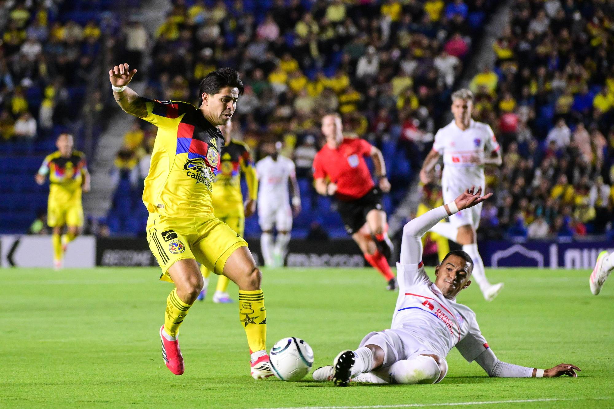 $!América avanza a octavos de la Concachampions tras empate con Olimpia
