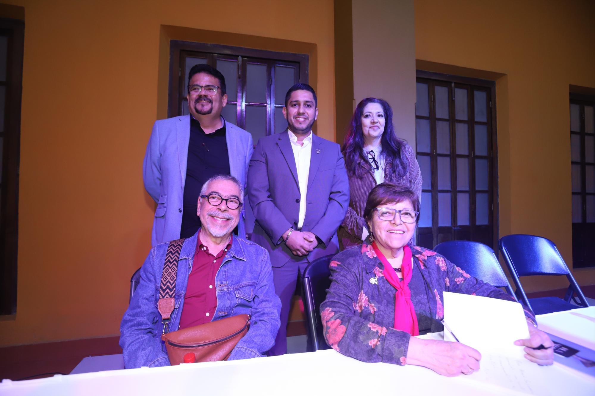 $!Juan José Rodríguez, Iván Tostado, Eve Gil, Braulio Peralta y Elsa Cross.