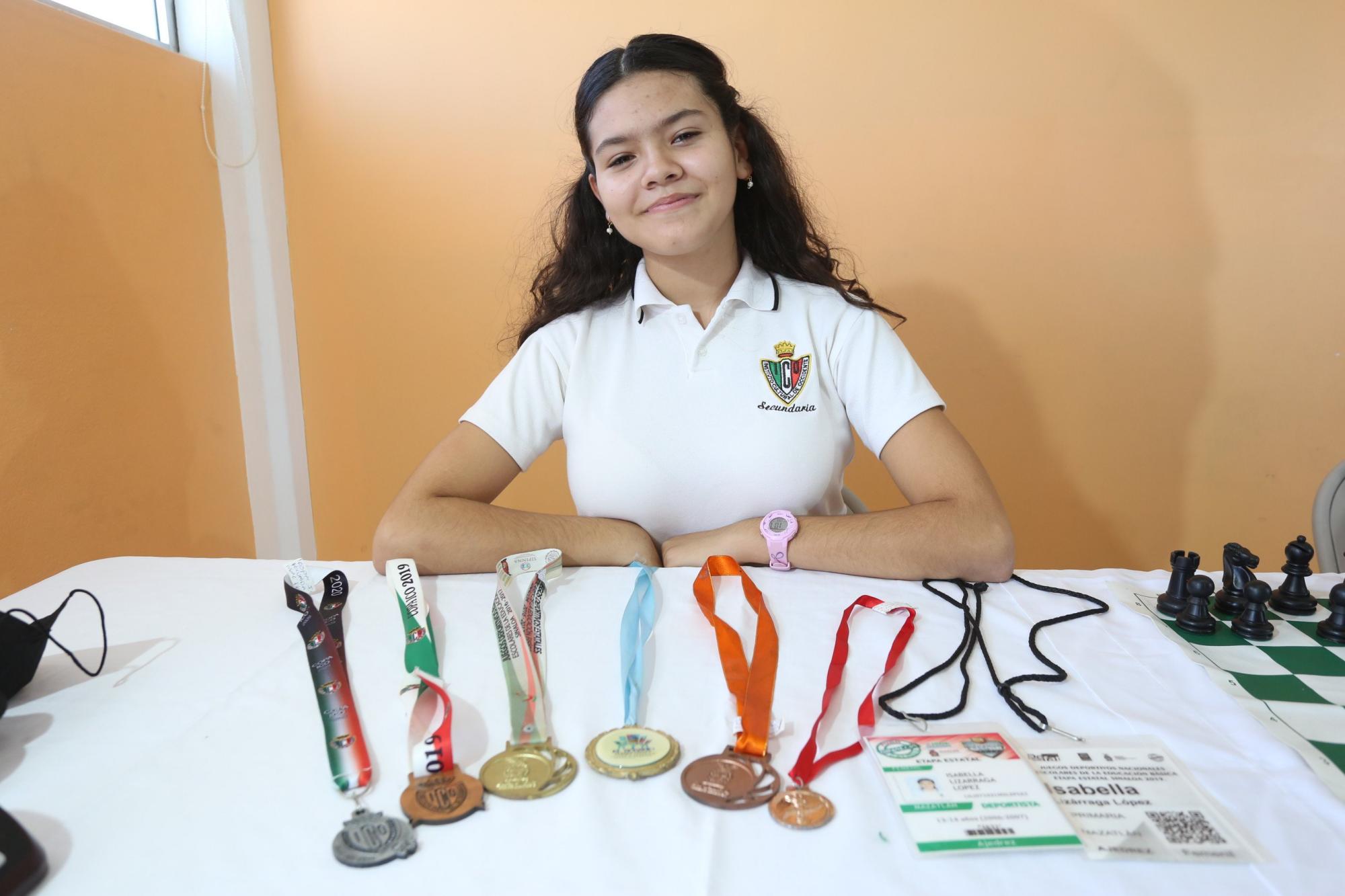 $!Isabella Lizárraga López inició en el deporte ciencia al ver a su papá, Vladimir Lizárraga jugar ajedrez en la computadora.