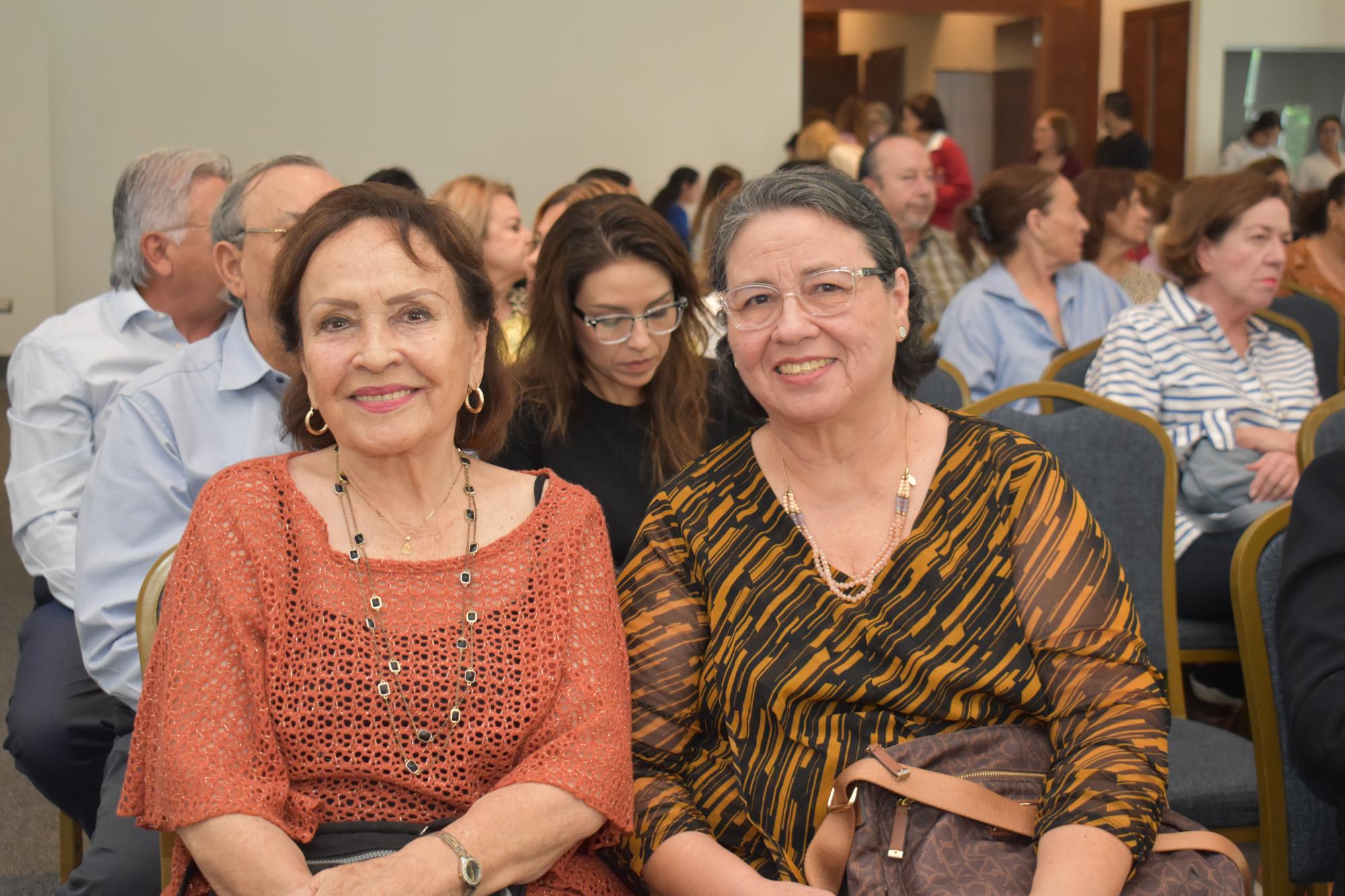 $!Carmen María de Ceceña y Sara Rosalina López.