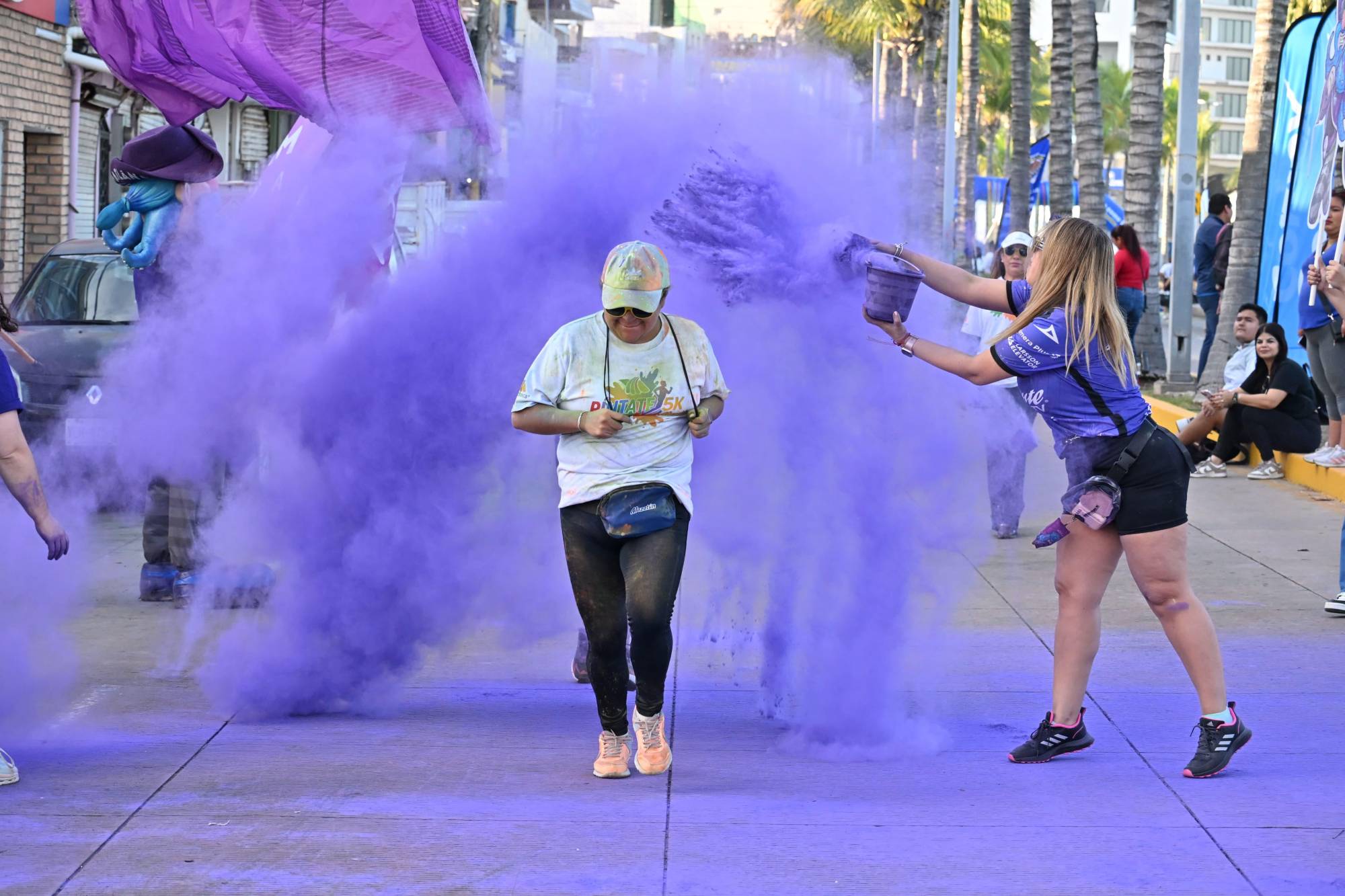$!Se vive fiesta deportiva y de colores en la Carrera Píntate 5K Mazatún