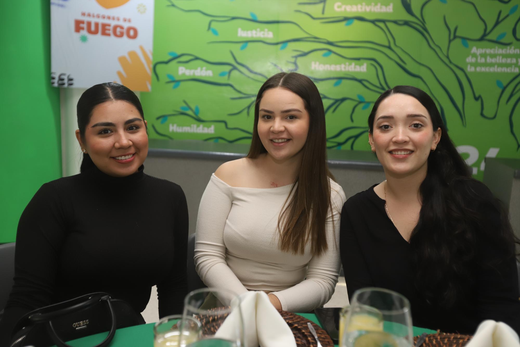 $!Katherine Moncada, Valeria Páez e Itzel Corral.