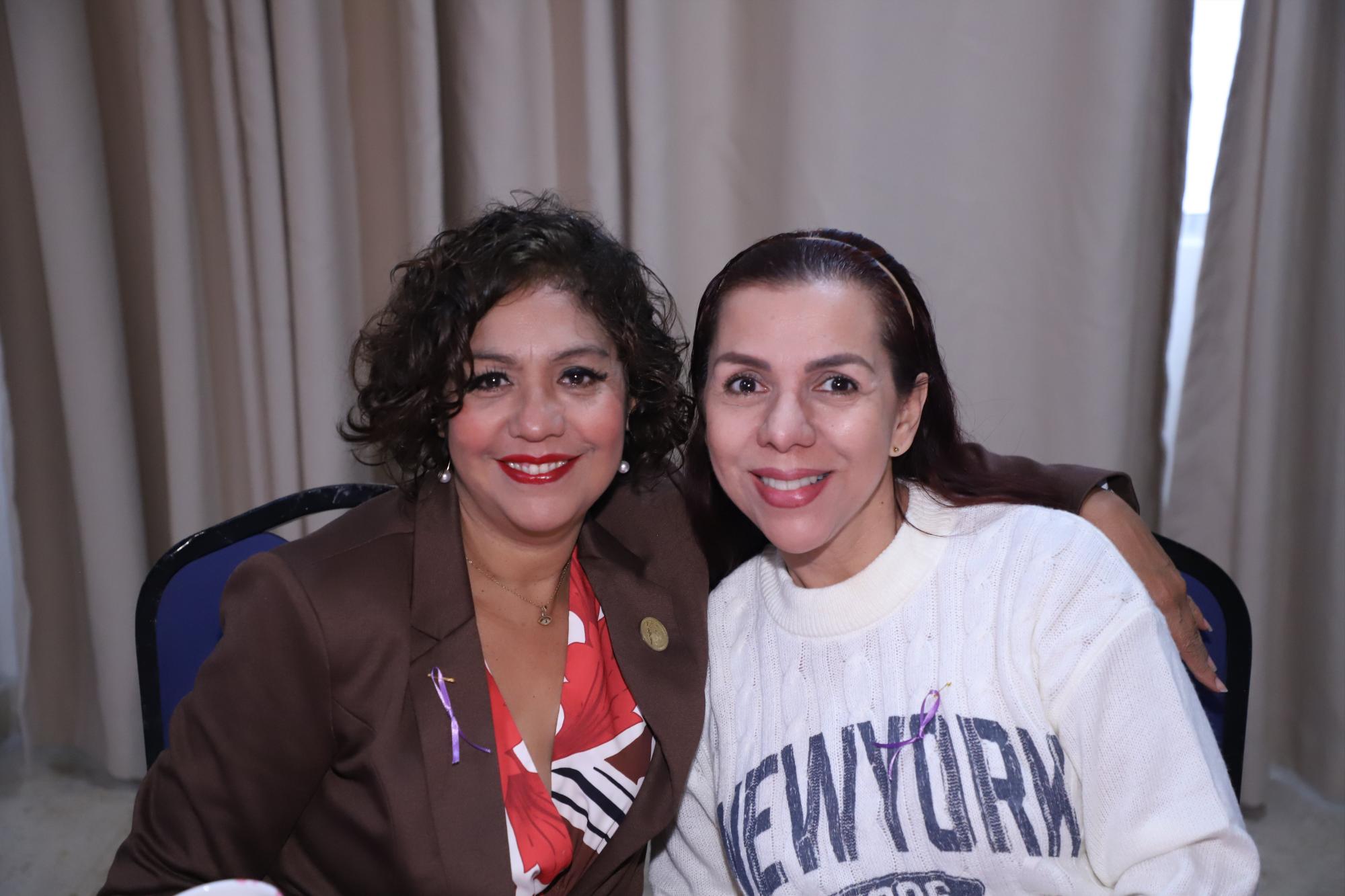 $!Elsy Armida Ramos y Martha Karina Aguirre.