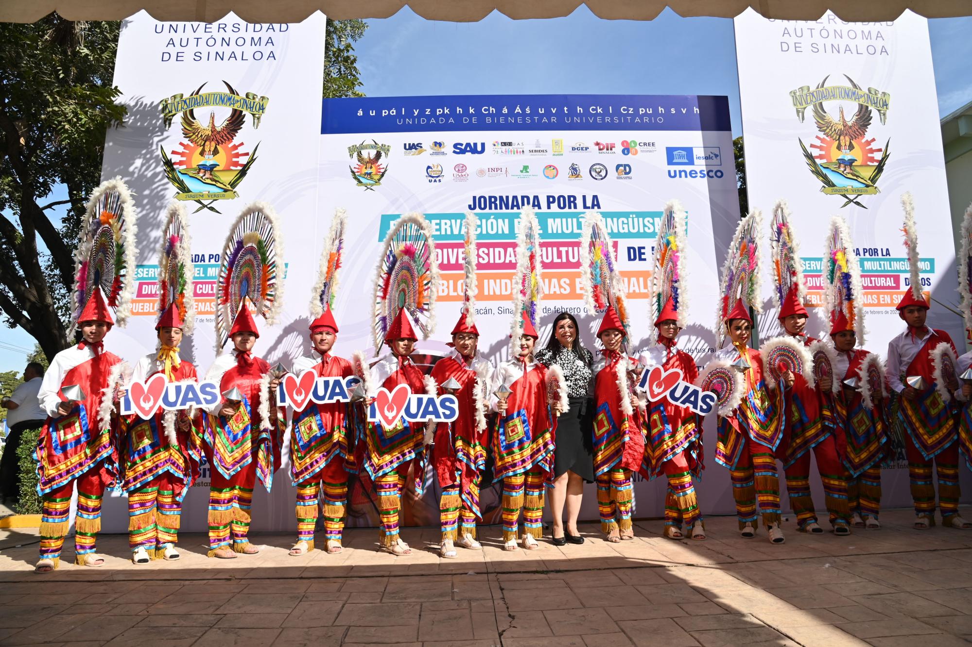 $!Promueven diversidad cultural y preservación del multilingüismo en Sinaloa