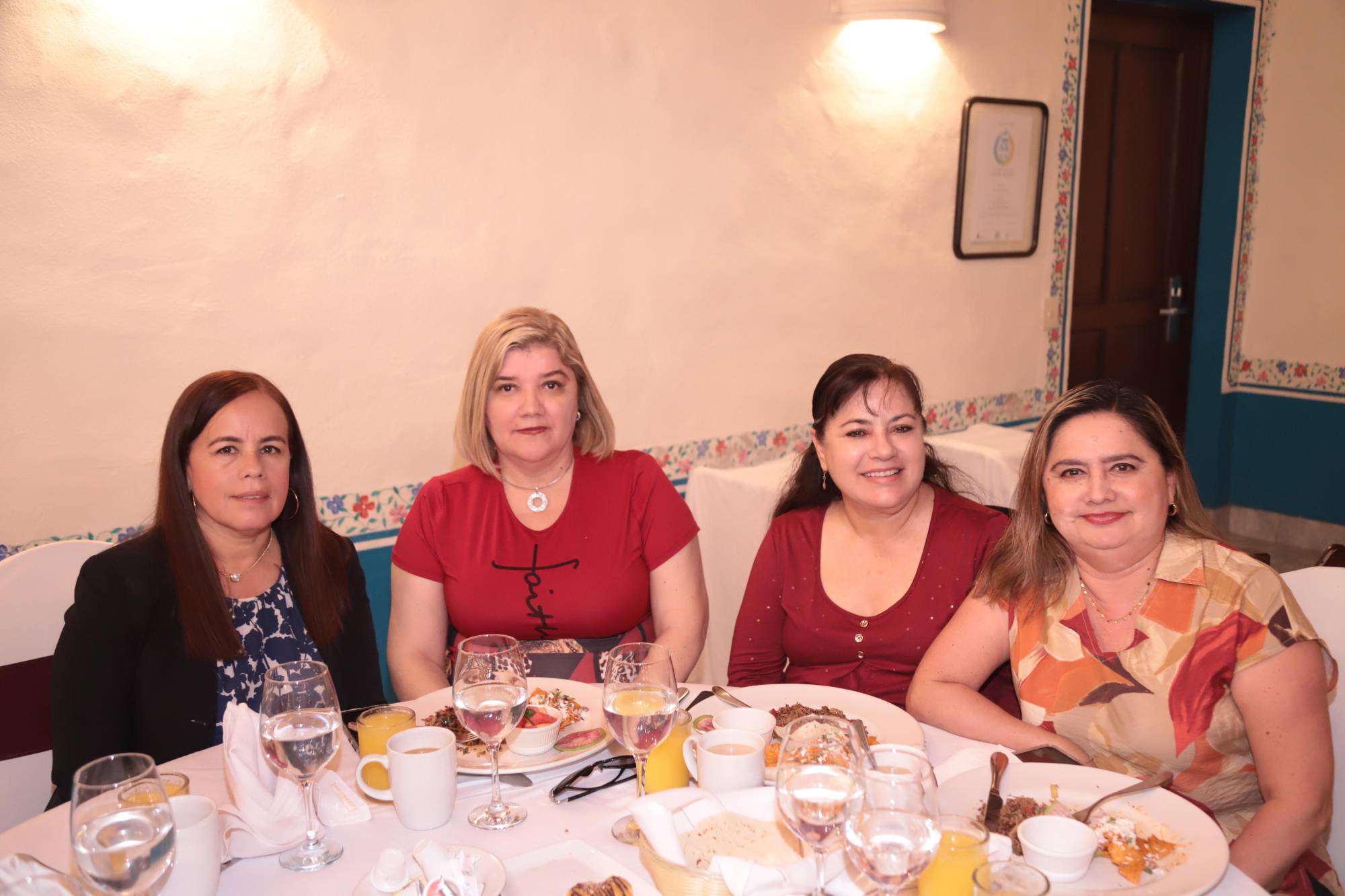 $!Conchita Mora, Norma Quiroz, Juanita Medina y Mary García.