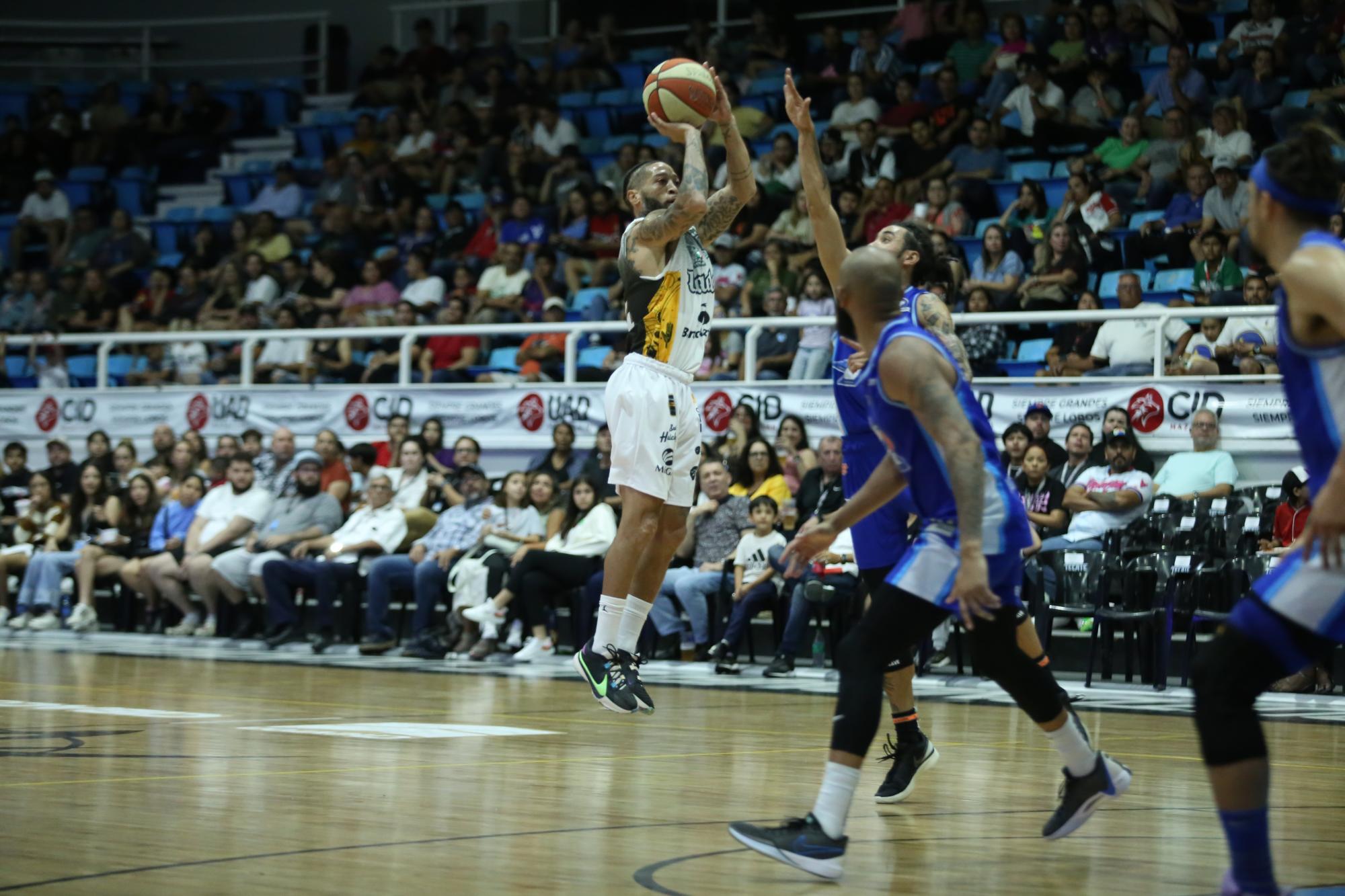 $!Venados Basketball mantiene a salvo su racha con contundente triunfo sobre Astros