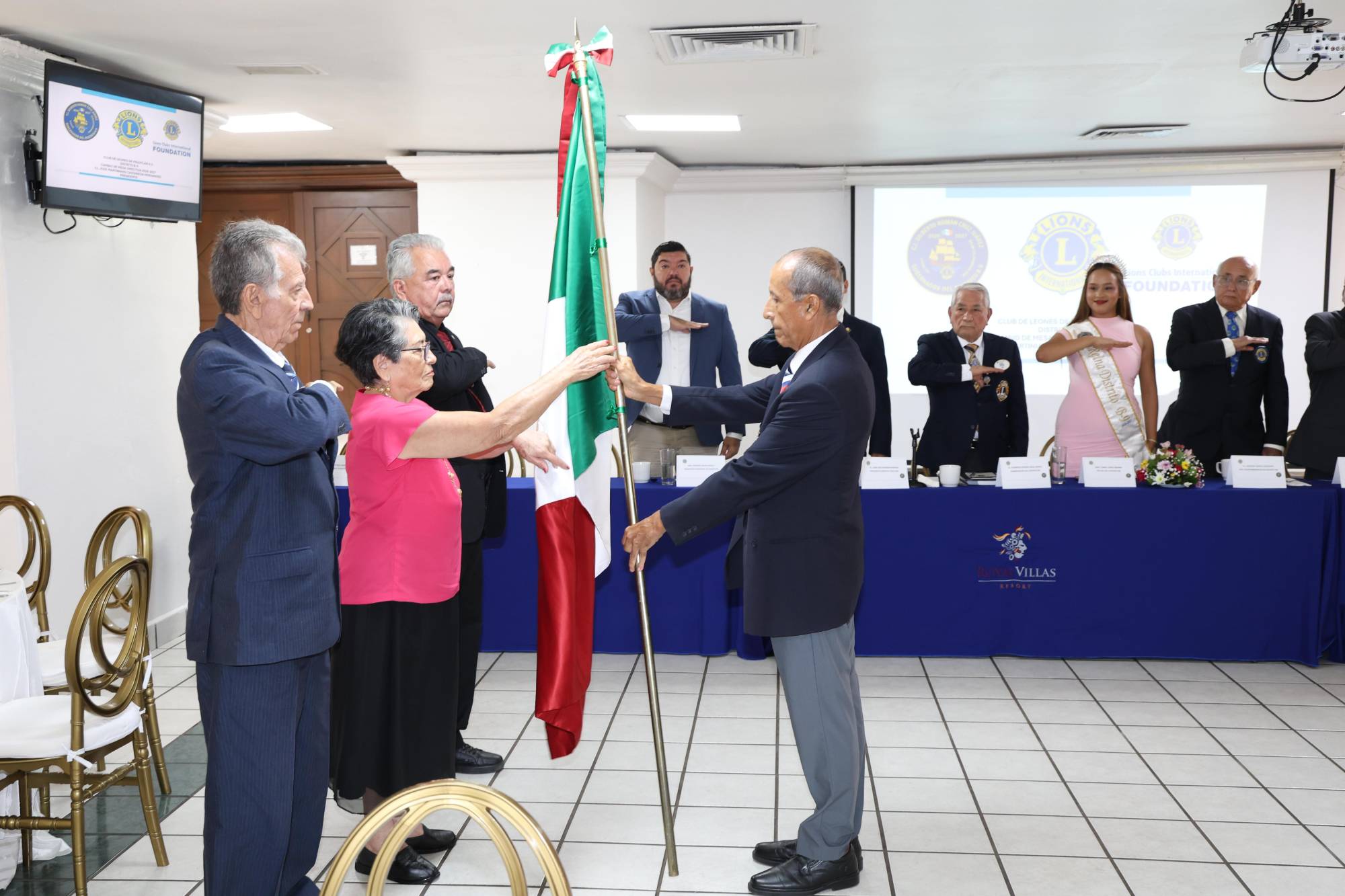 $!En la ceremonia se realizaron los honores a la Bandera.