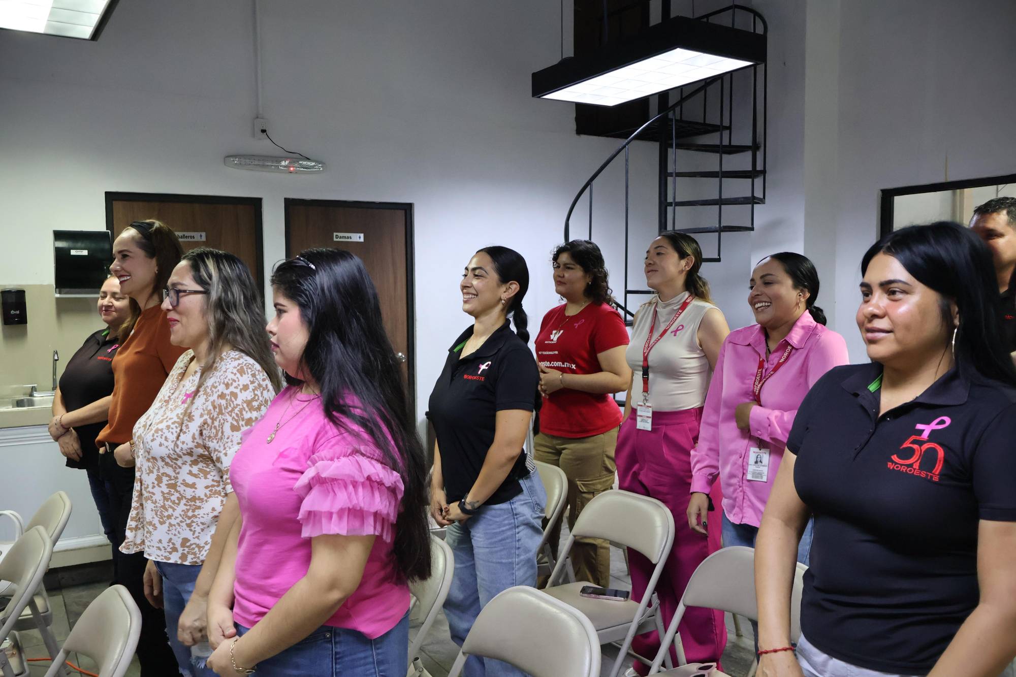 $!Las asistentes participaron en una dinámica de autoexploración.