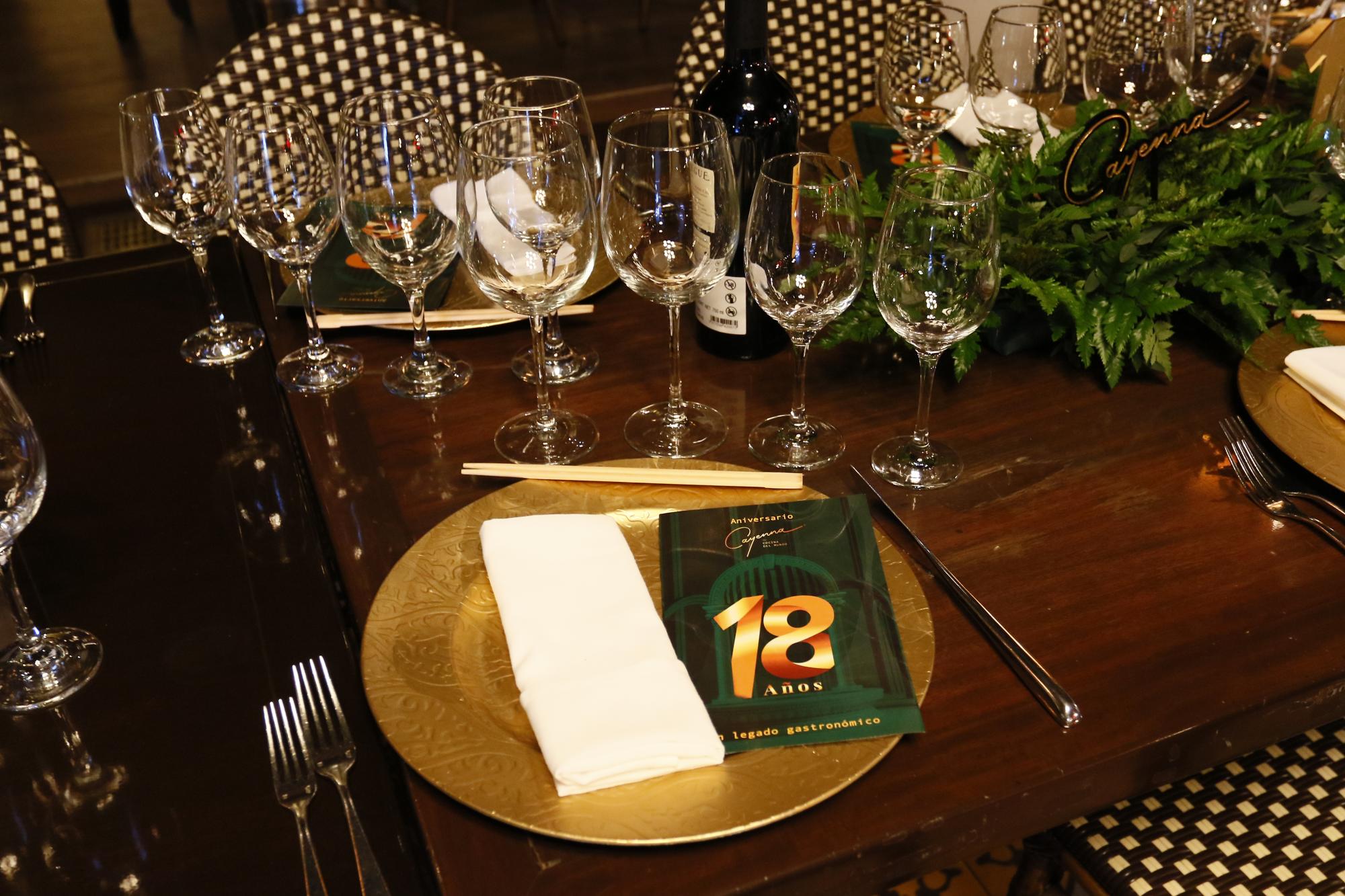 $!Para el festejo, el restaurante preparó un menú especial diseñado por todos los chefs invitados.