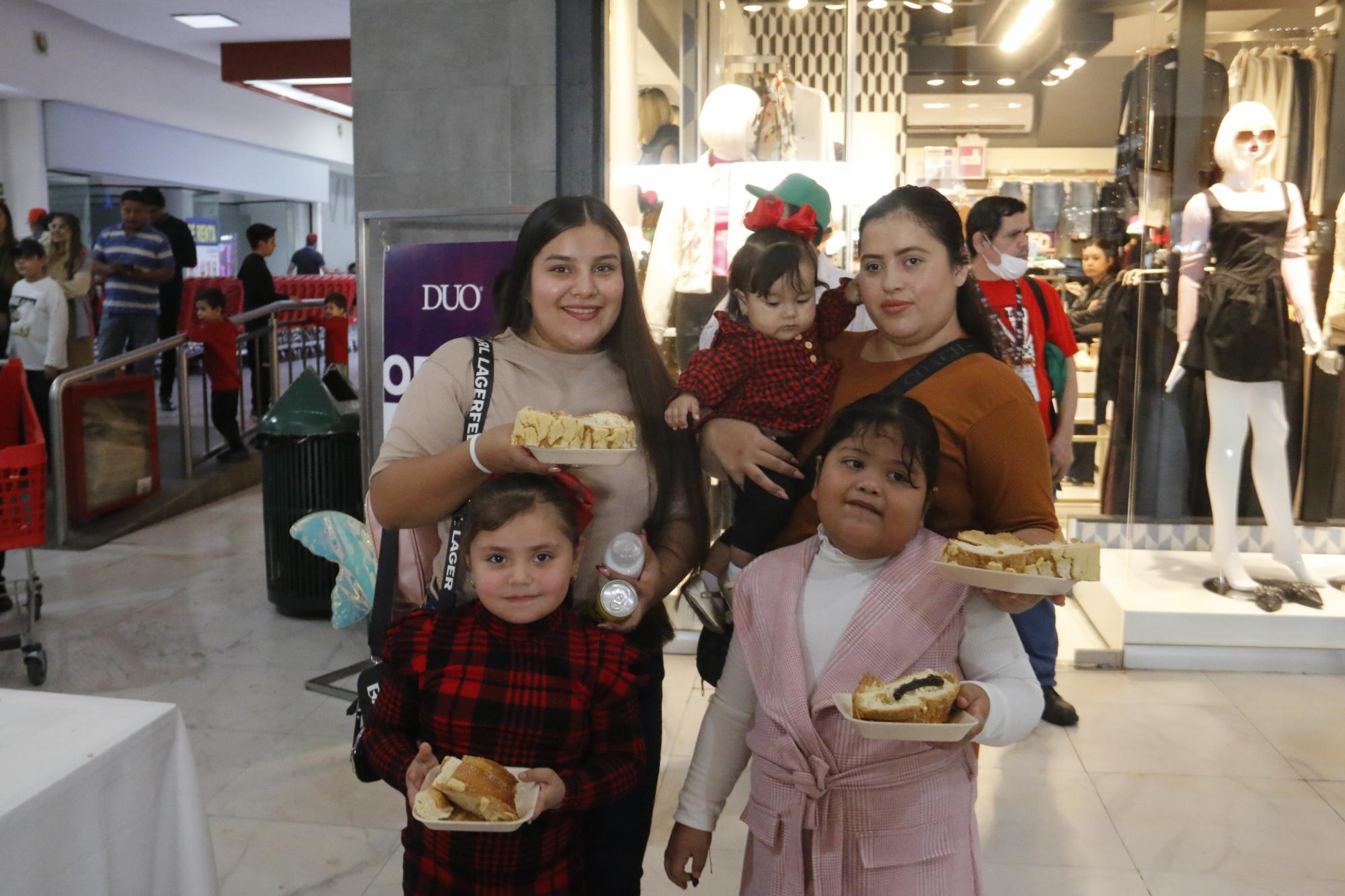 $!Hannia Bórquez, Yoselín Bórquez, Cristina Medina, Annia Bórquez y Keyra Bórquez.