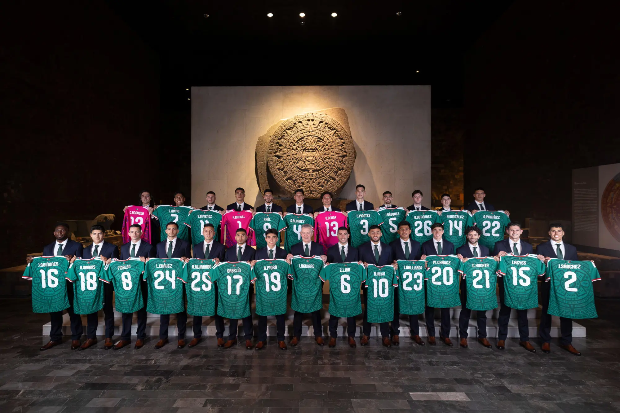 $!La Selección Mexicana de futbol se toma la foto oficial para el Mundial en Museo de Antropología