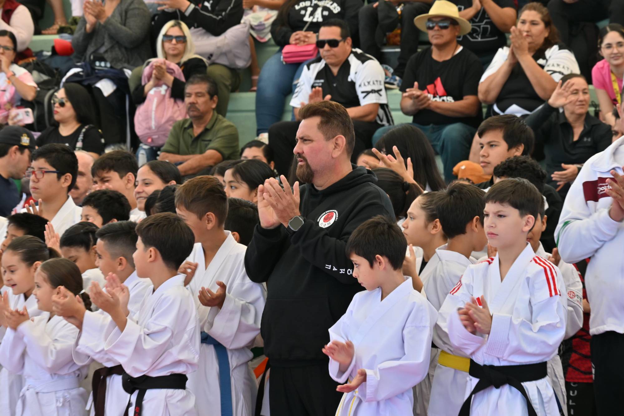 $!El karate llena de emociones la cancha Martiniano Carvajal