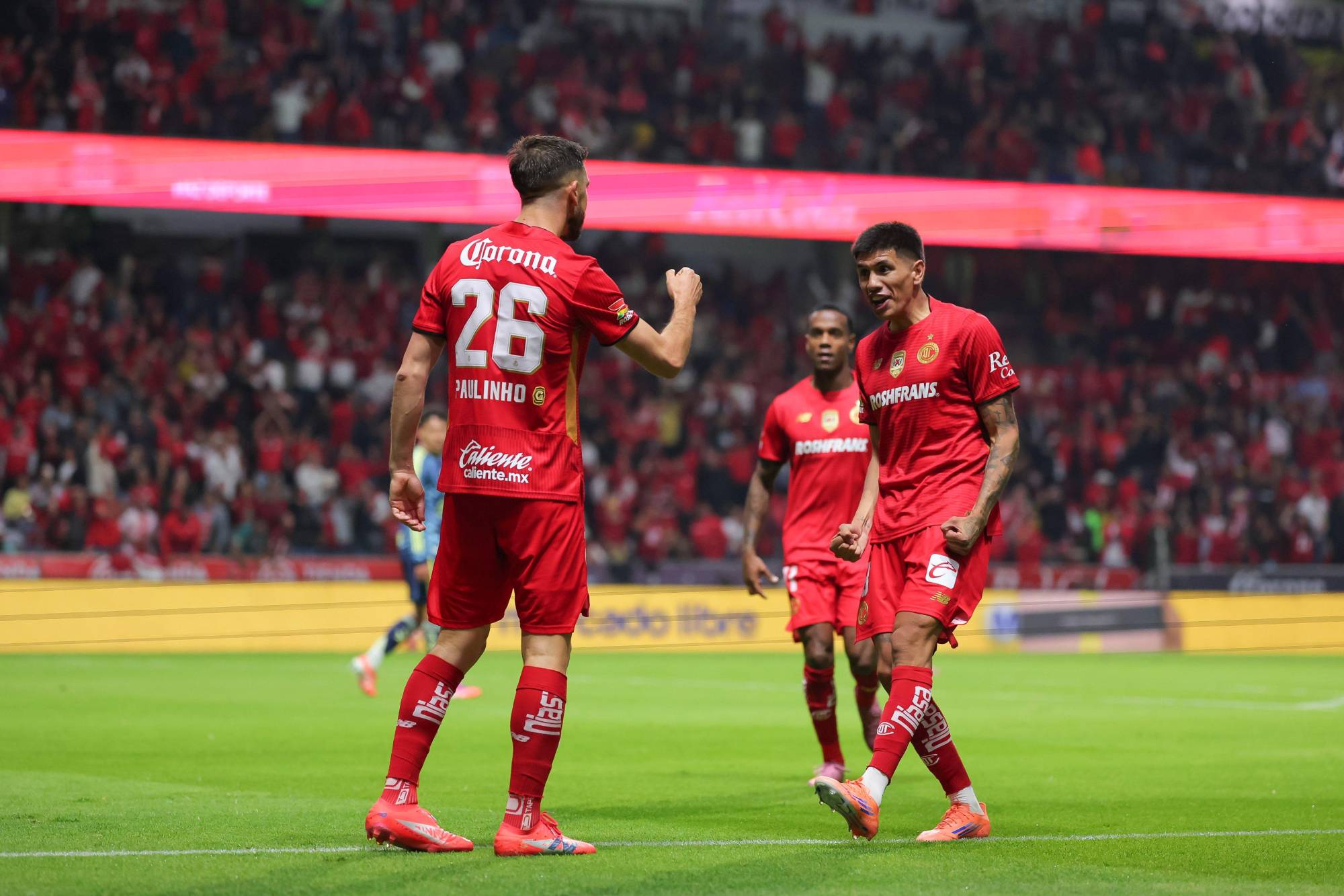 $!Toluca derrota al América y cierra la fase regular en la cima provisional del Apertura 2025