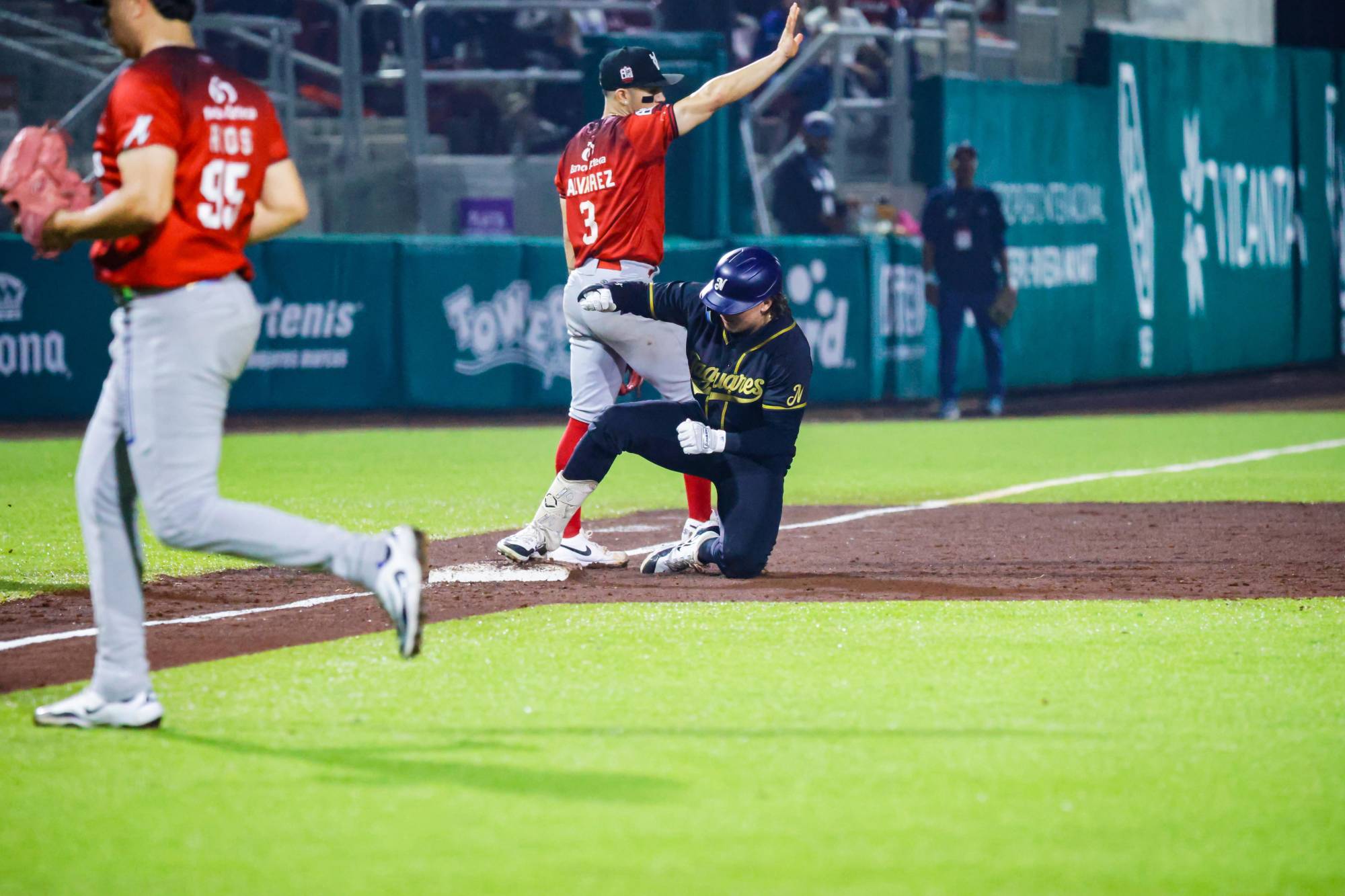 $!Venados arrancan serie con triunfo sobre Jaguares en Tepic