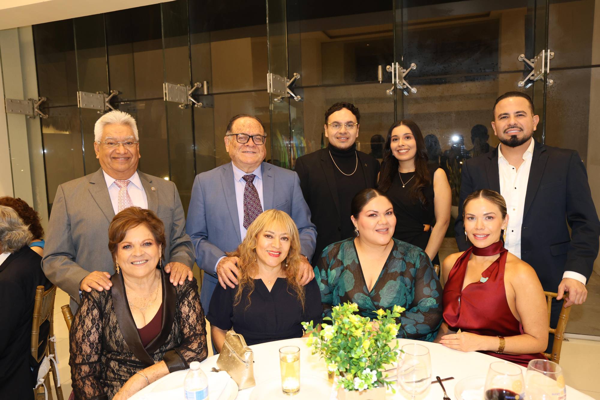 $!Raúl Torres, Pedro Osuna Amparo, Christian Torres, Mariana Rojas, Óscar López, María del Carmen Osuna, Evelia Figueroa, Jéssica y Francis Torres.