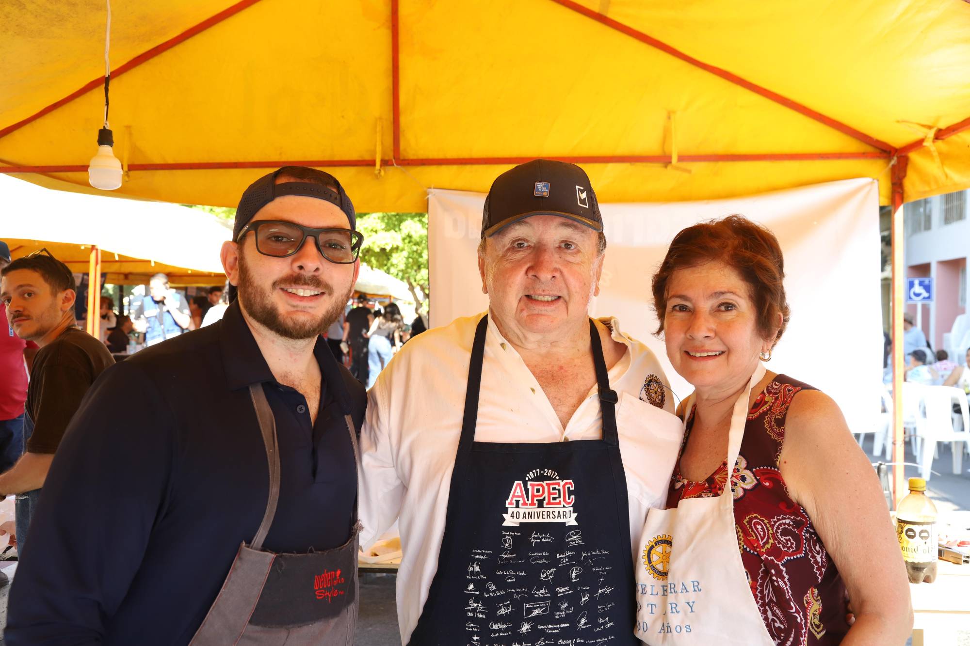 $!Alfredo junto a su papás, Alfredo Ruelas y Lorena Tirado de Ruelas.