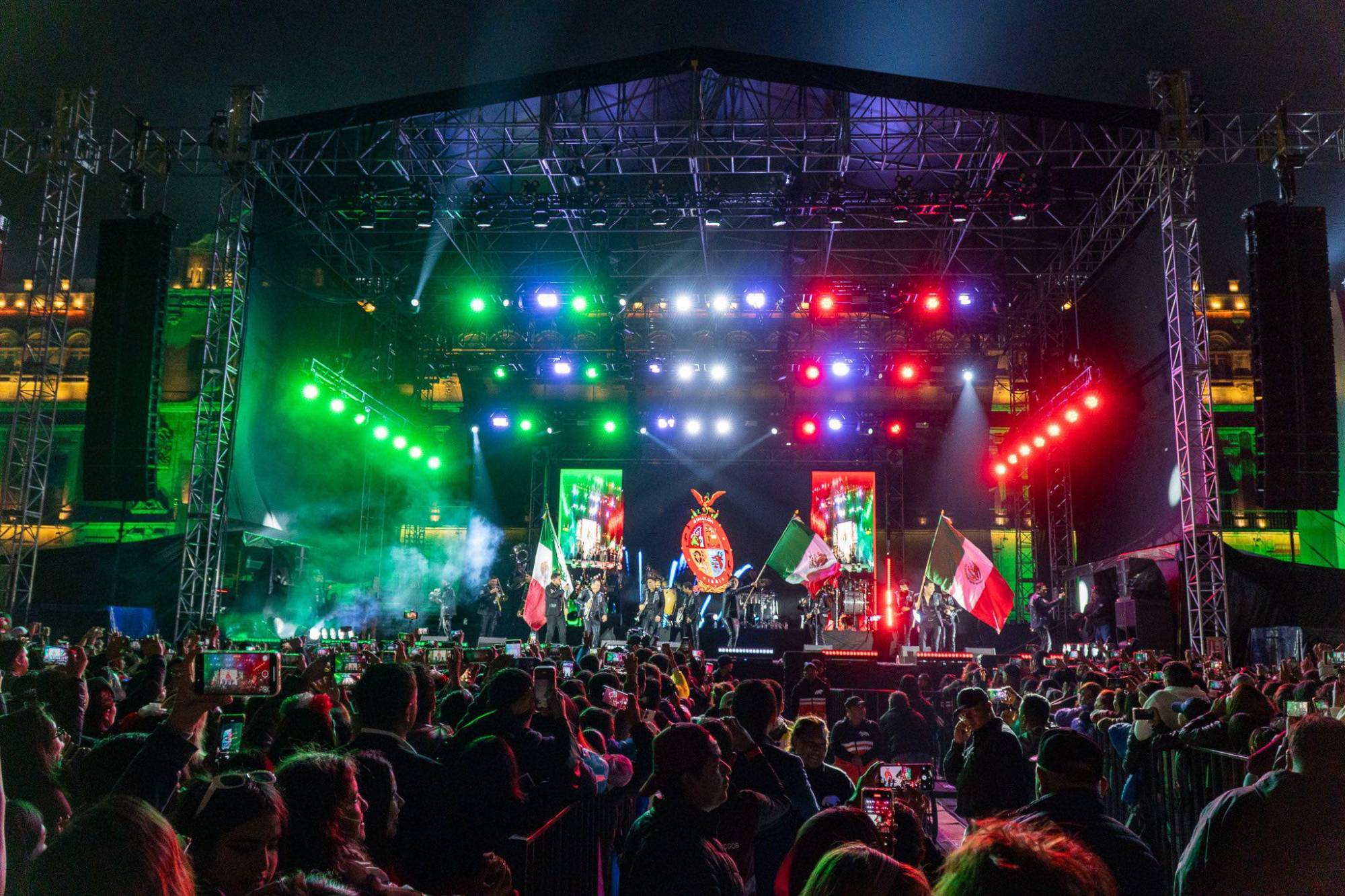 $!La agrupación sinaloense conquistó al público.