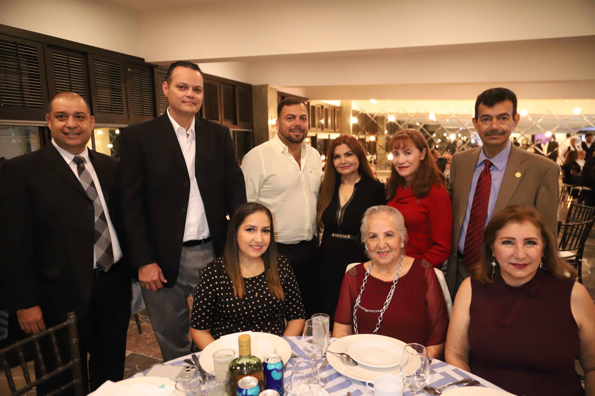 $!Marcos Osuna, Roberto Arvizu, Óscar Durán, Rosa Isela Saínz, Dora Gómezllanos, Juan Guillermo Núñez, Cinthya Loaiza, Silvia Ábrego y Cecilia Domínguez.