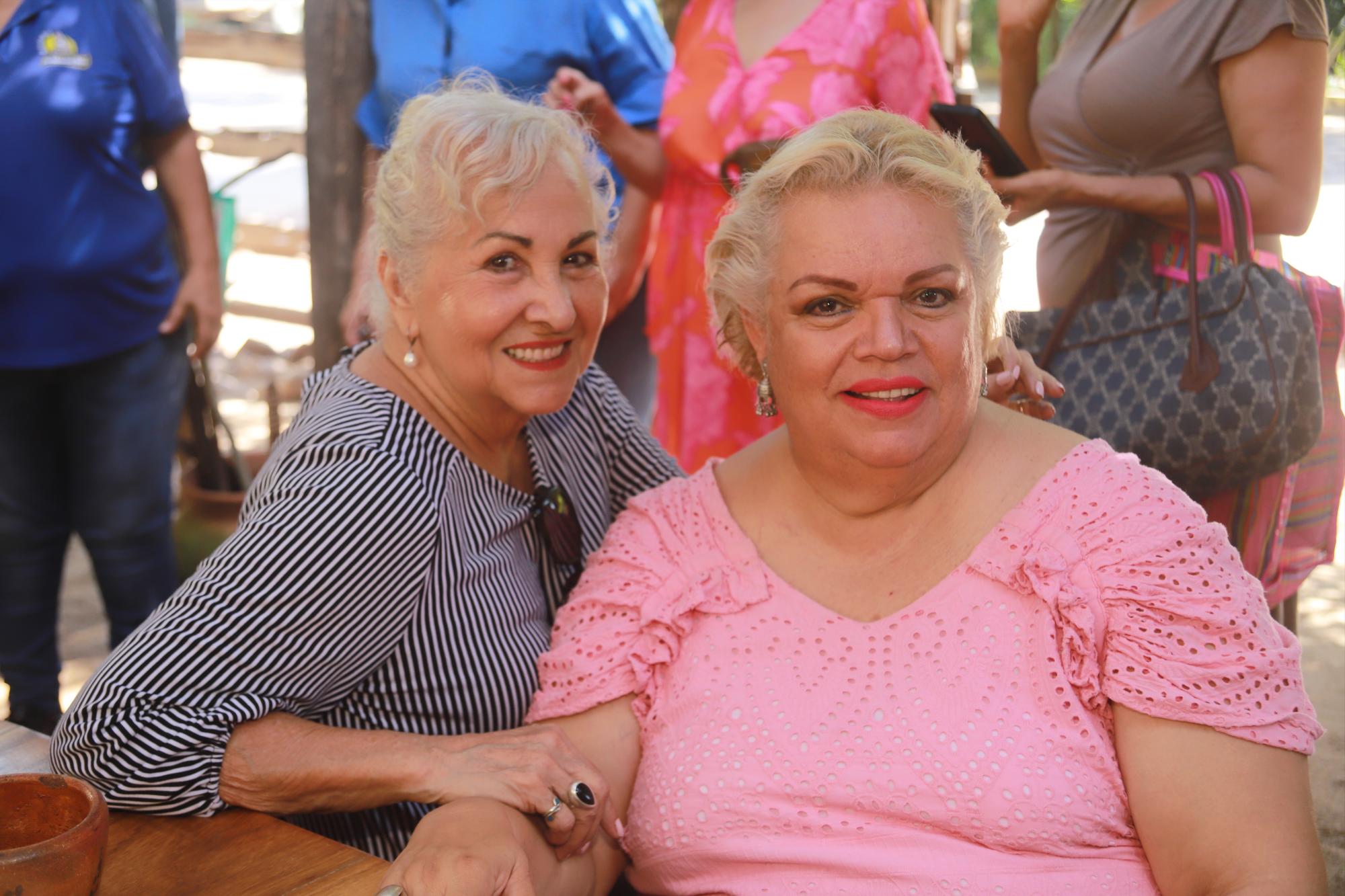 $!Melly Peraza y Julieta Montero.