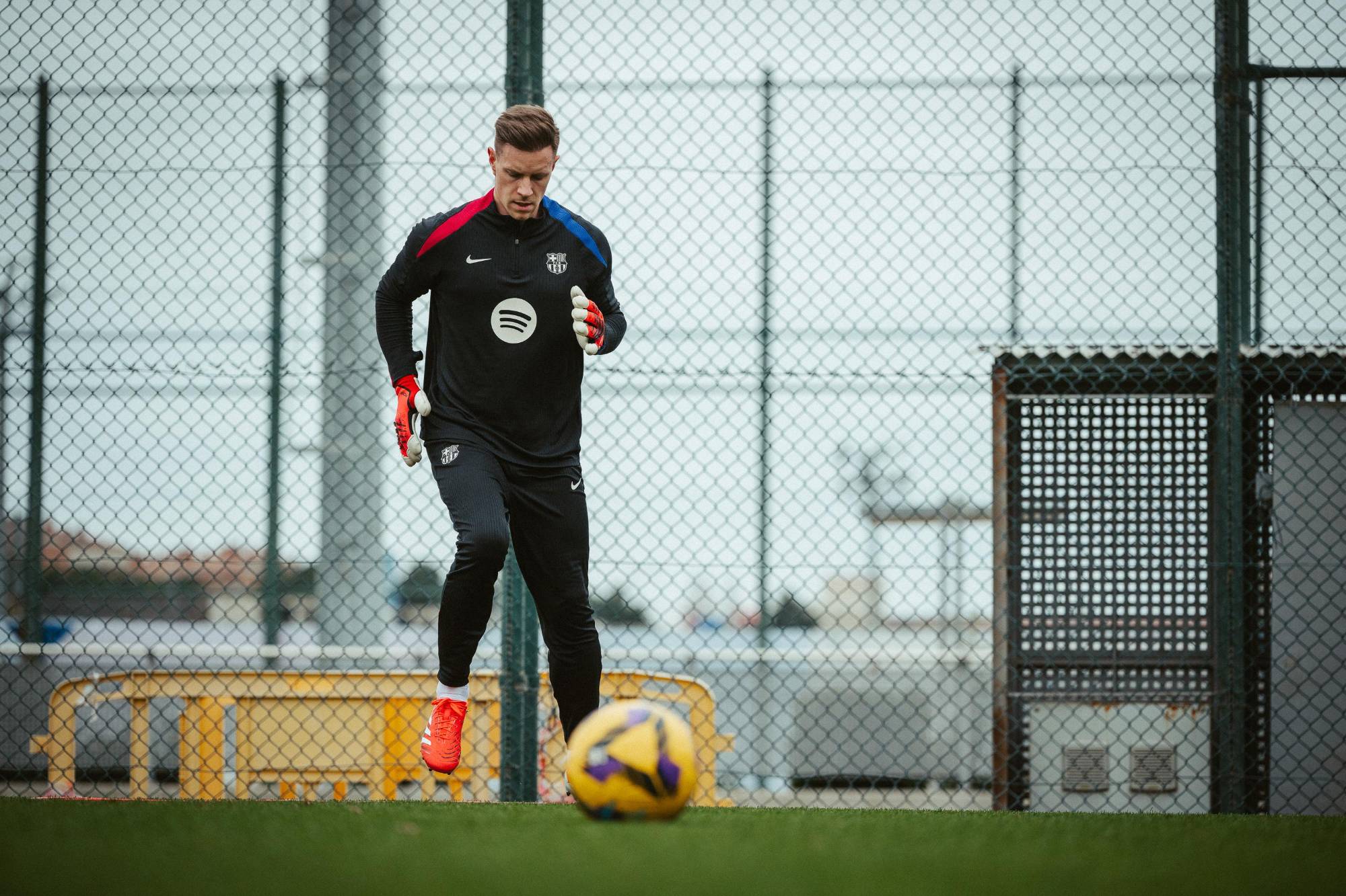 $!Ter Stegen aclara su situación médica y recupera la capitanía en el Barcelona