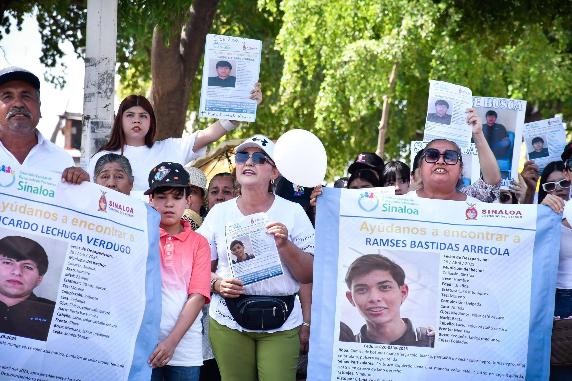 $!Claman en Culiacán para localización y justicia por Ramsés y Ricardo, desaparecidos en Aguaruto